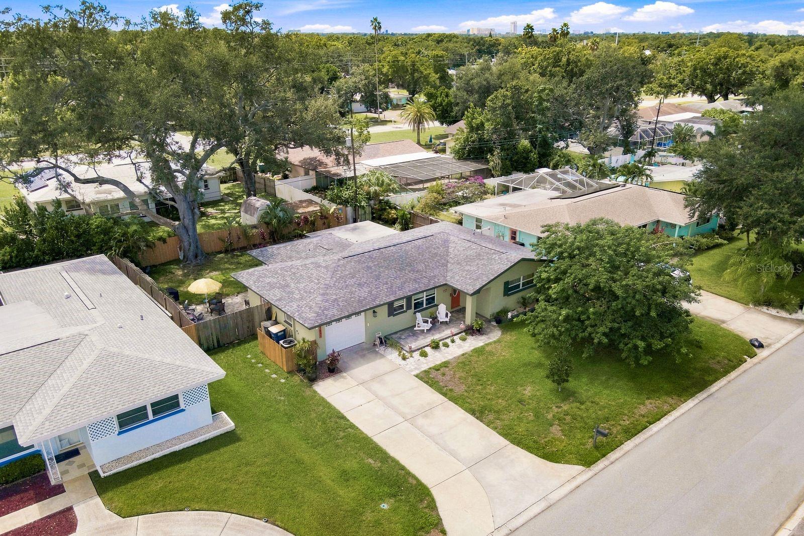 1631 ELIZABETH LN — photo 38