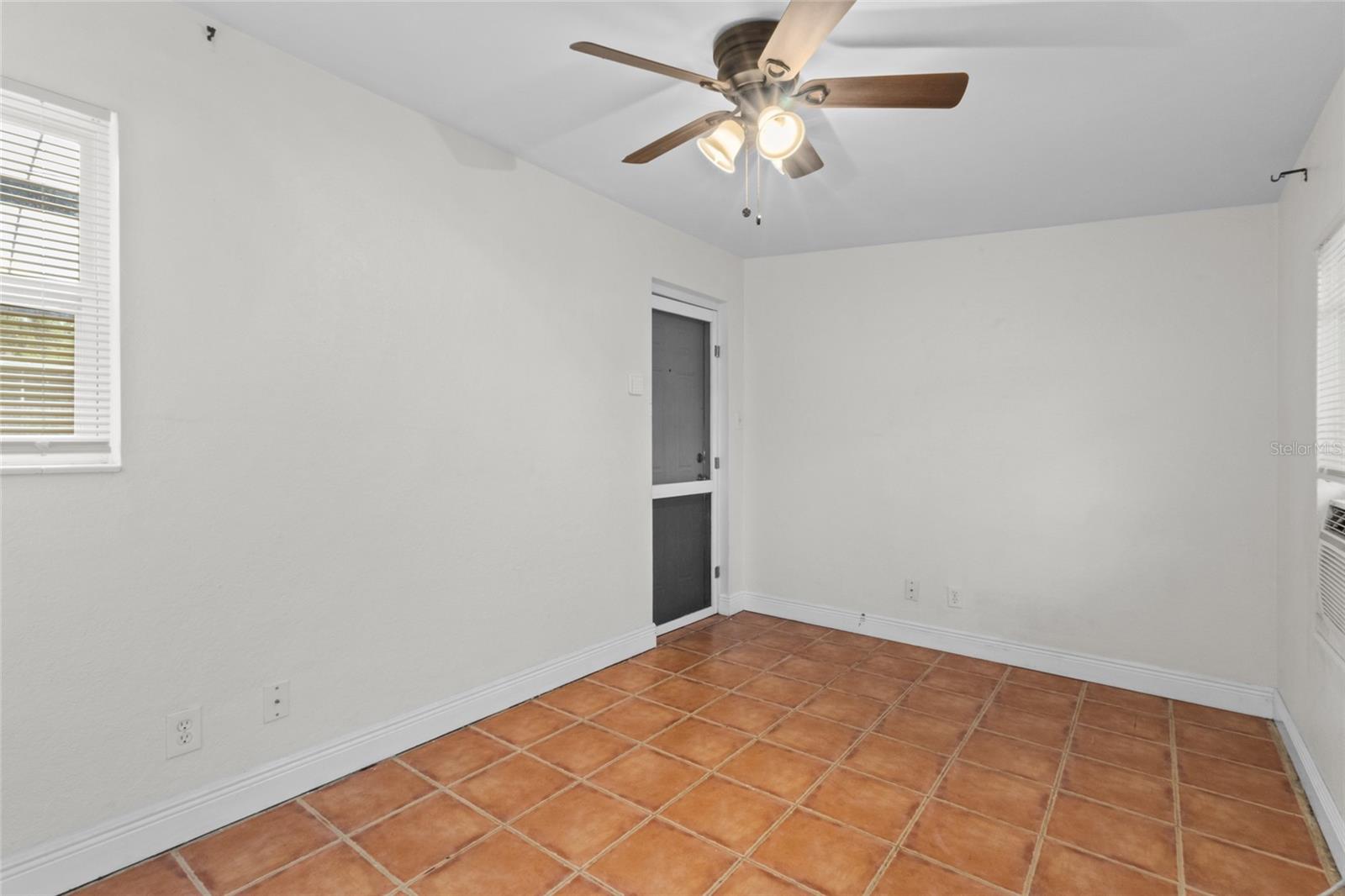 6711 DARTMOUTH AVE N — photo 30