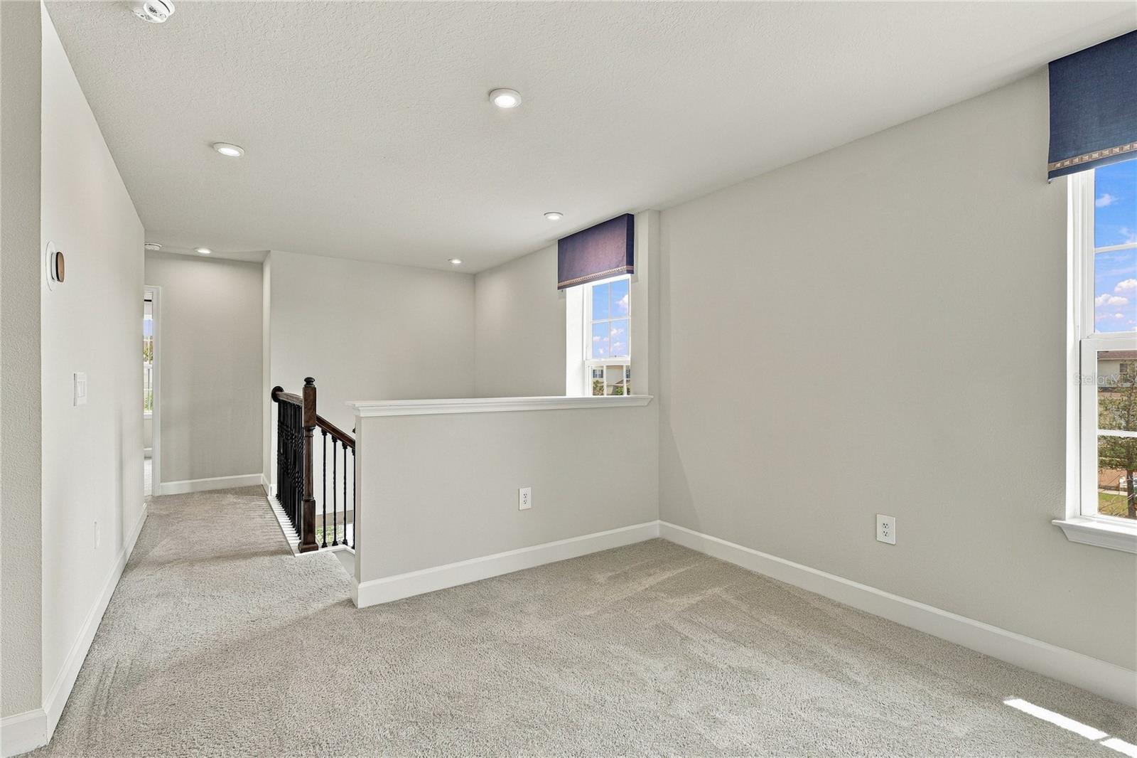4640 ARDEN WAY — photo 17