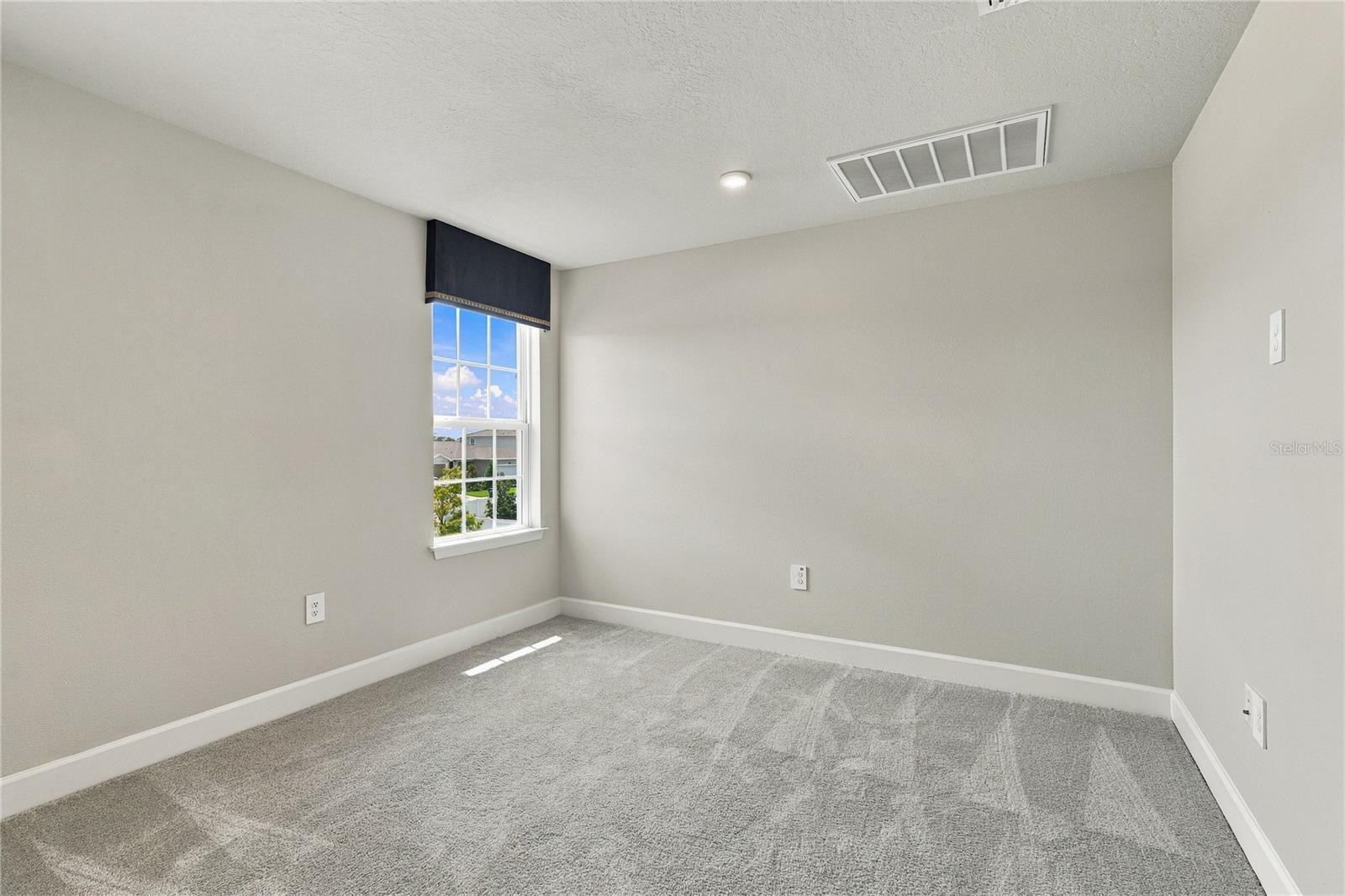 4640 ARDEN WAY — photo 18