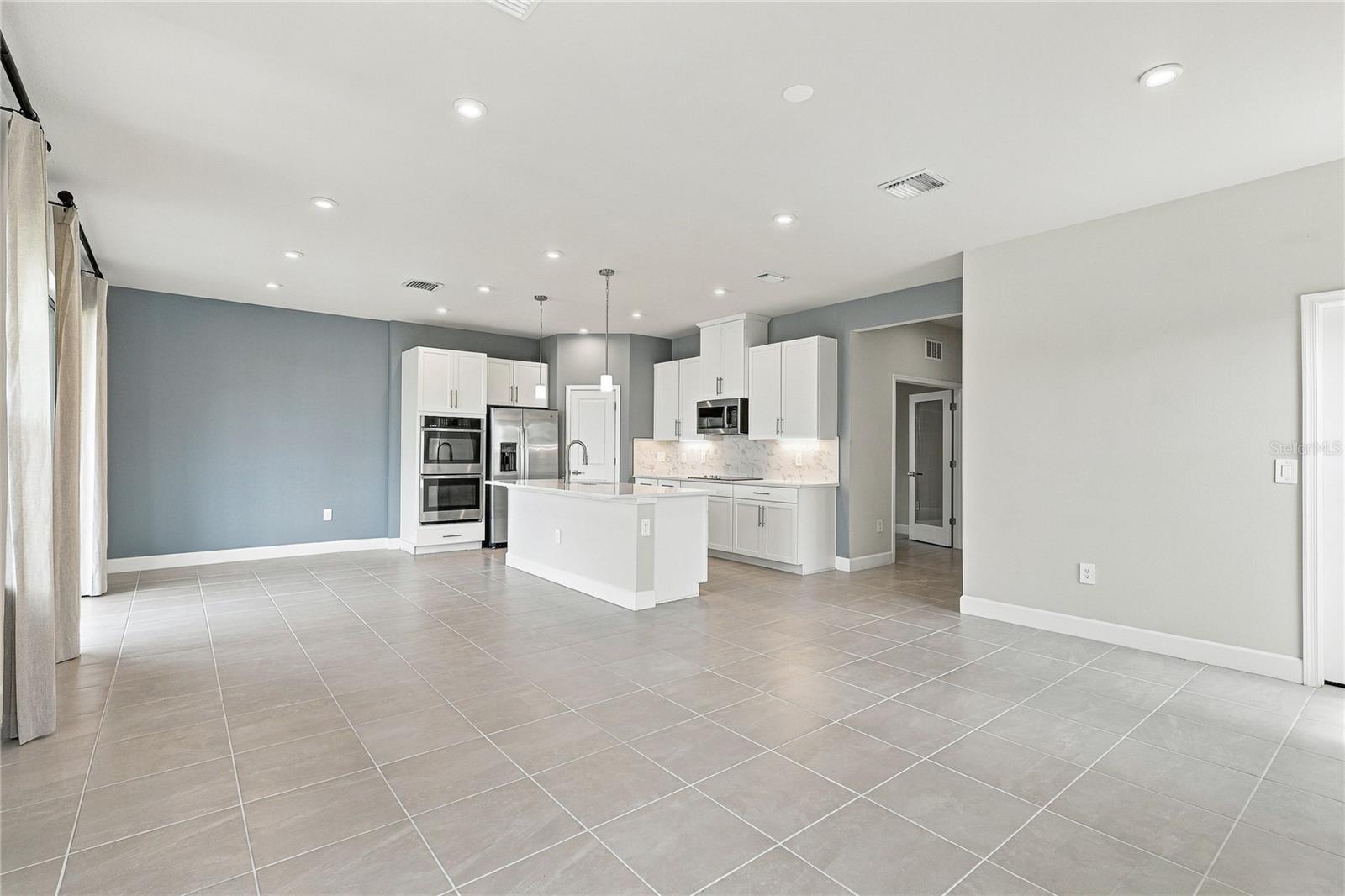 4640 ARDEN WAY — photo 4