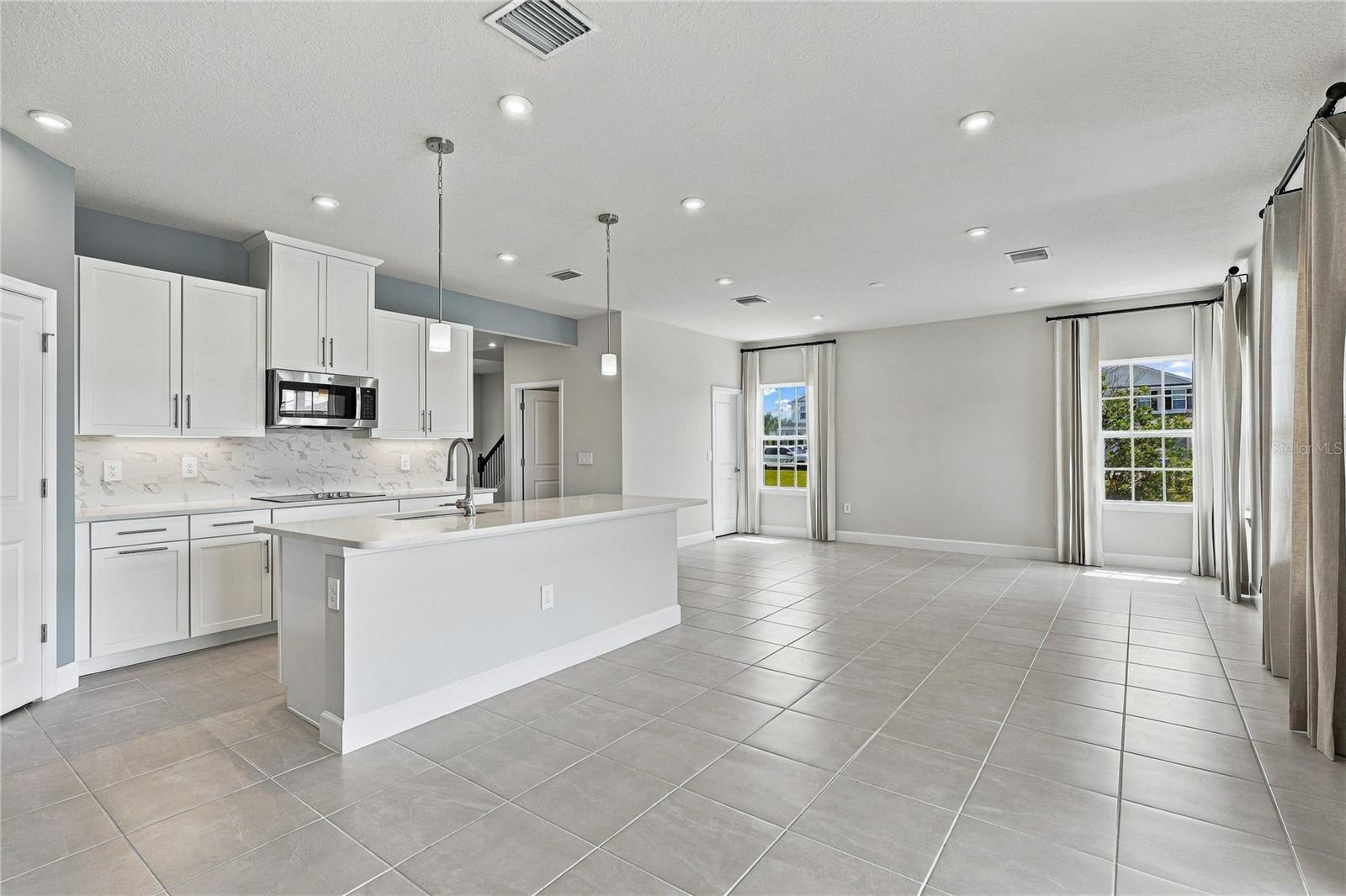 4640 ARDEN WAY — photo 5