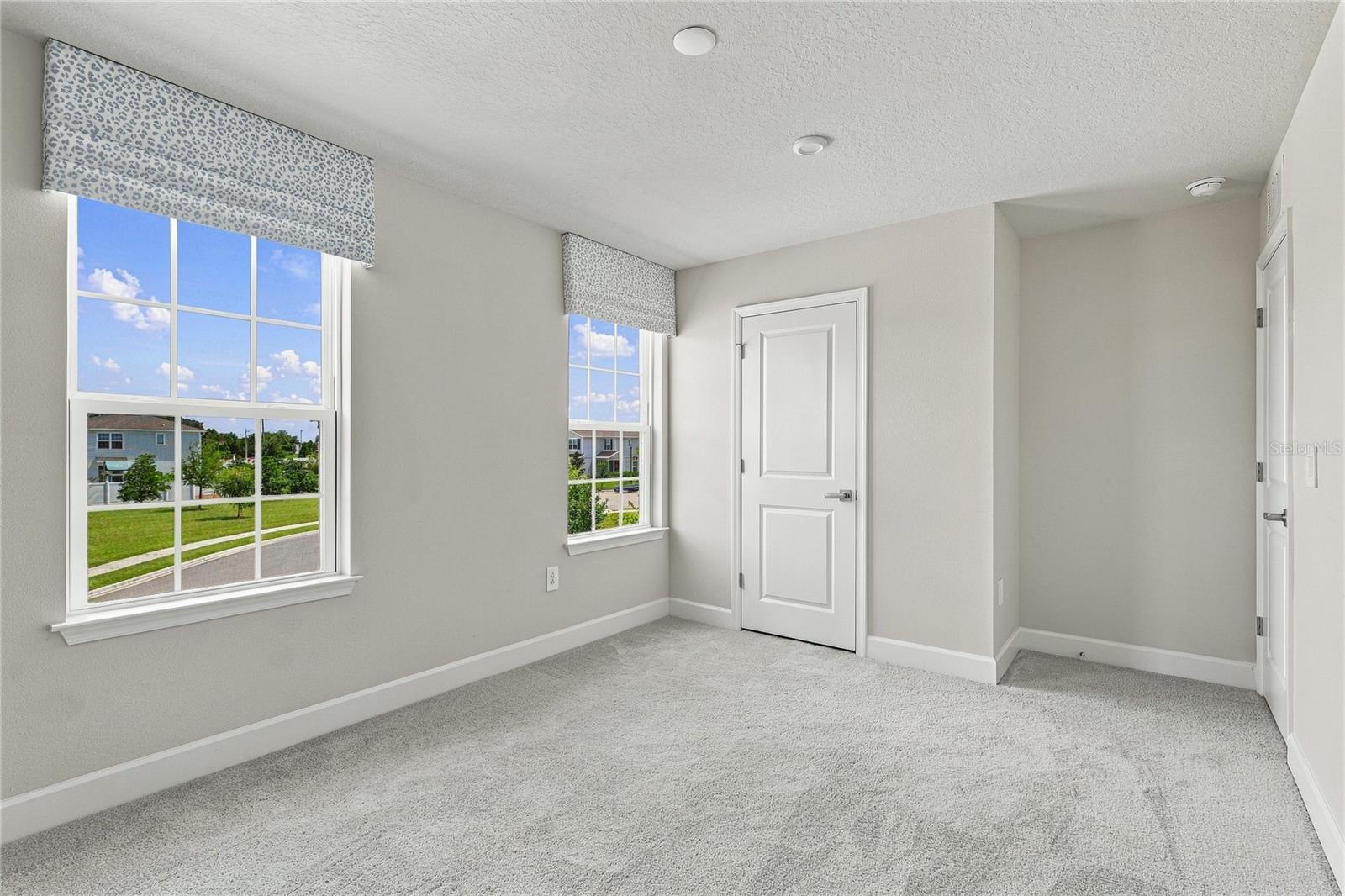 4640 ARDEN WAY — photo 30