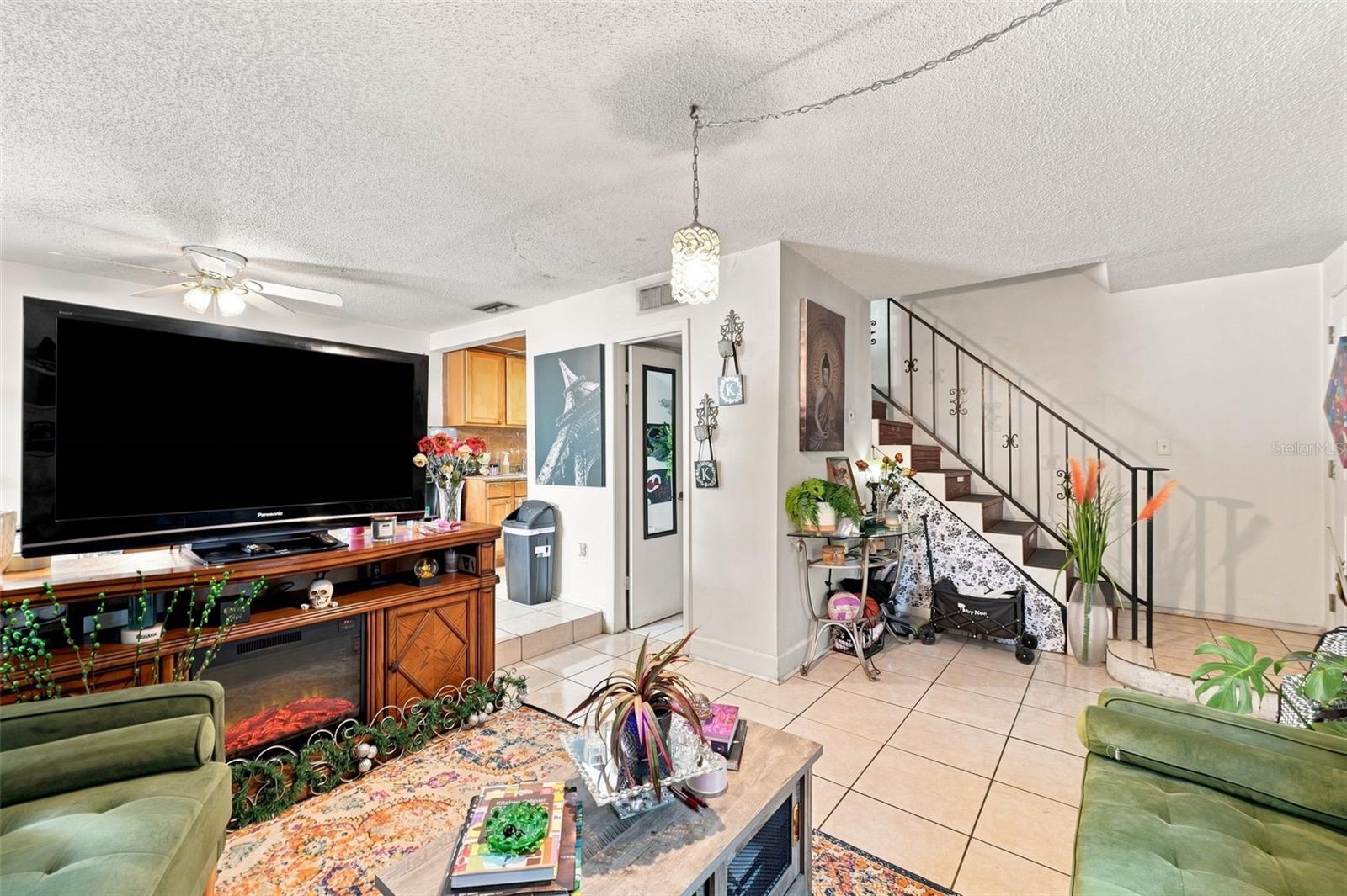 5709 TOWNHOUSE DR — photo 16
