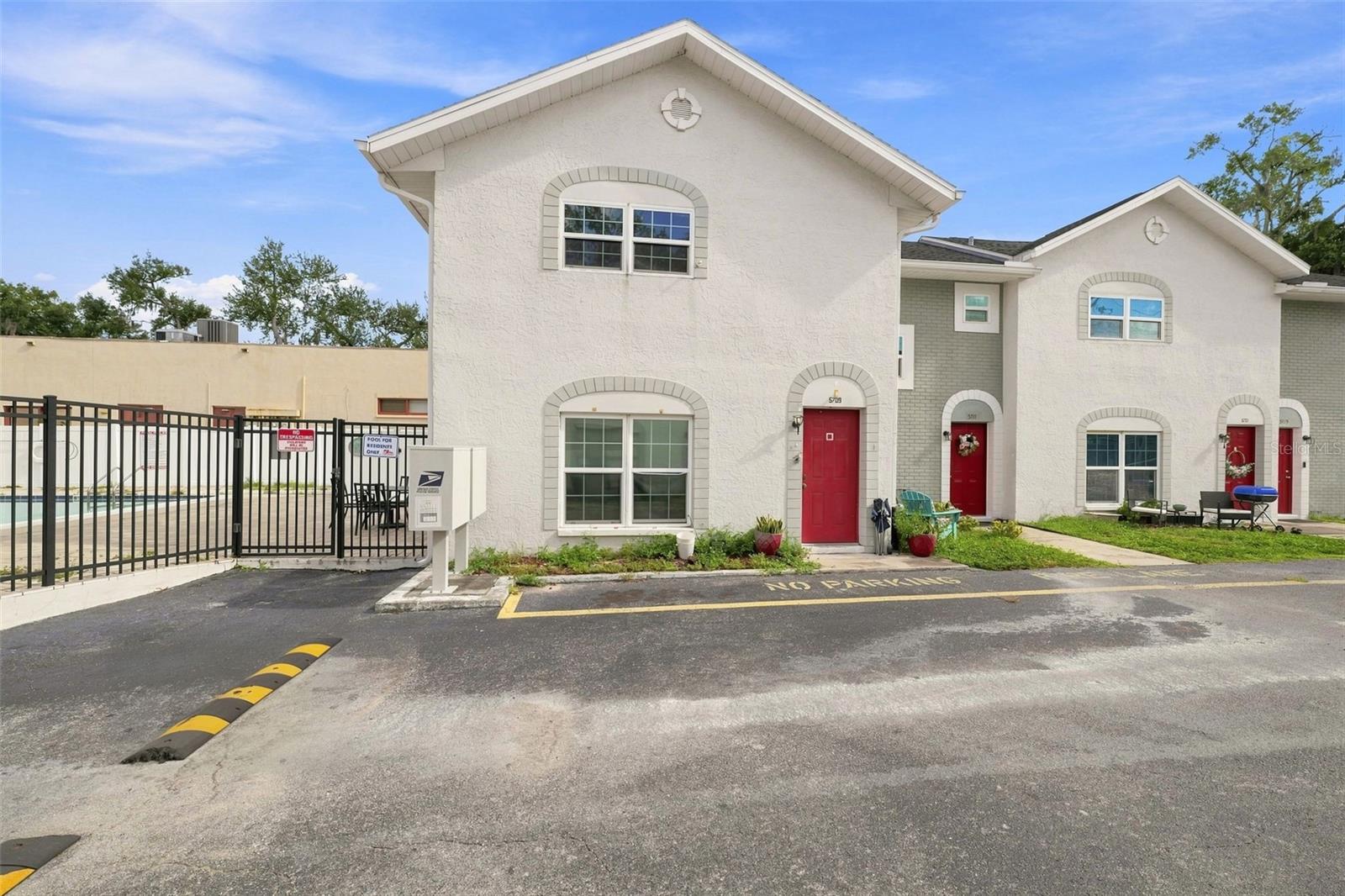 5709 TOWNHOUSE DR — photo 13