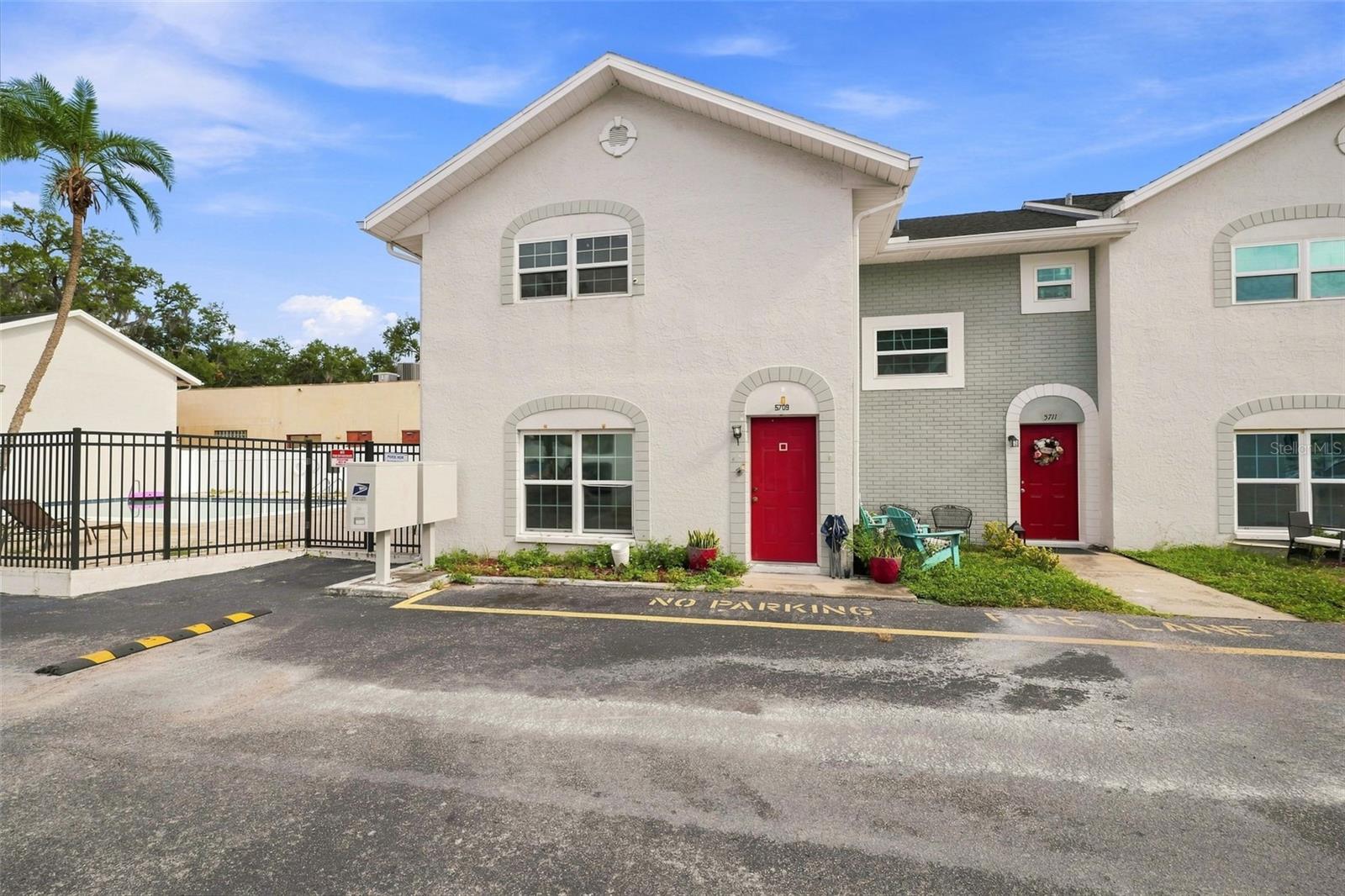 5709 TOWNHOUSE DR — photo 14