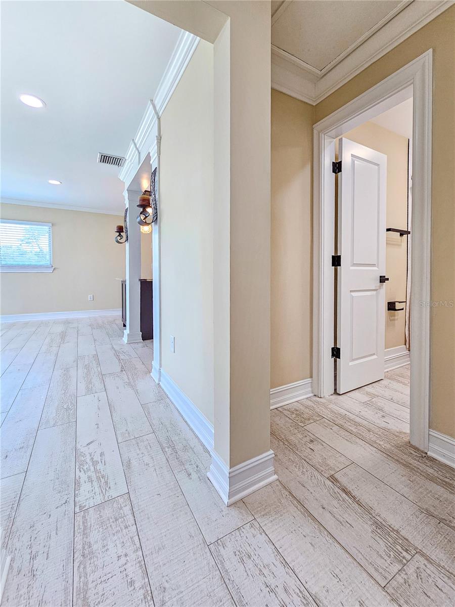 3982 POINSETTIA DR — photo 30