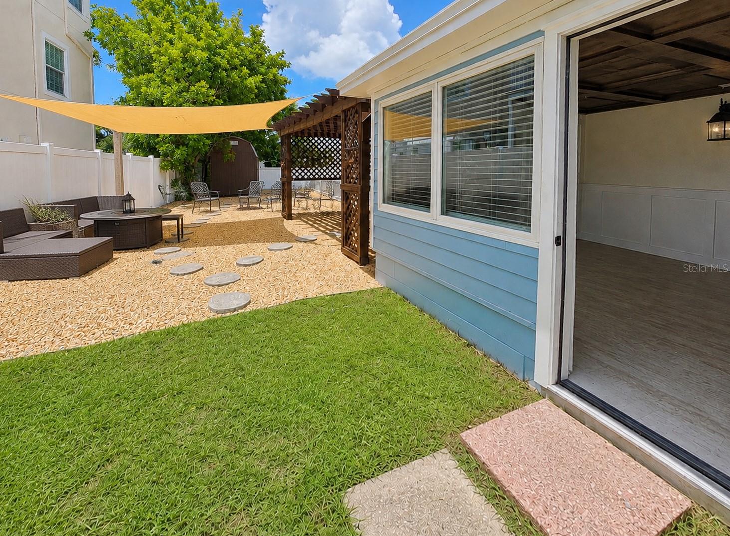 3982 POINSETTIA DR — photo 49
