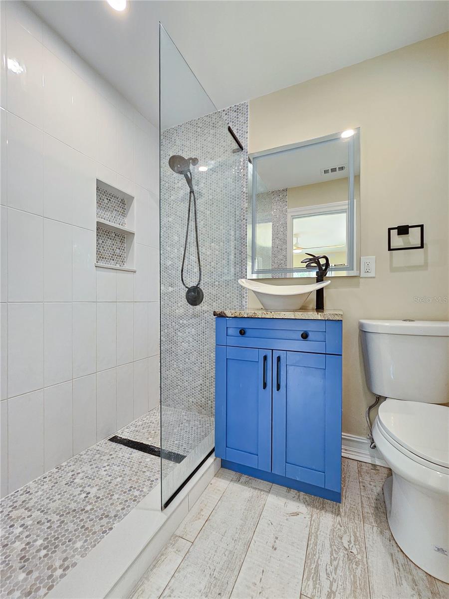 3982 POINSETTIA DR — photo 45