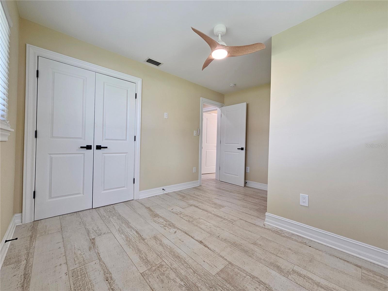 3982 POINSETTIA DR — photo 41