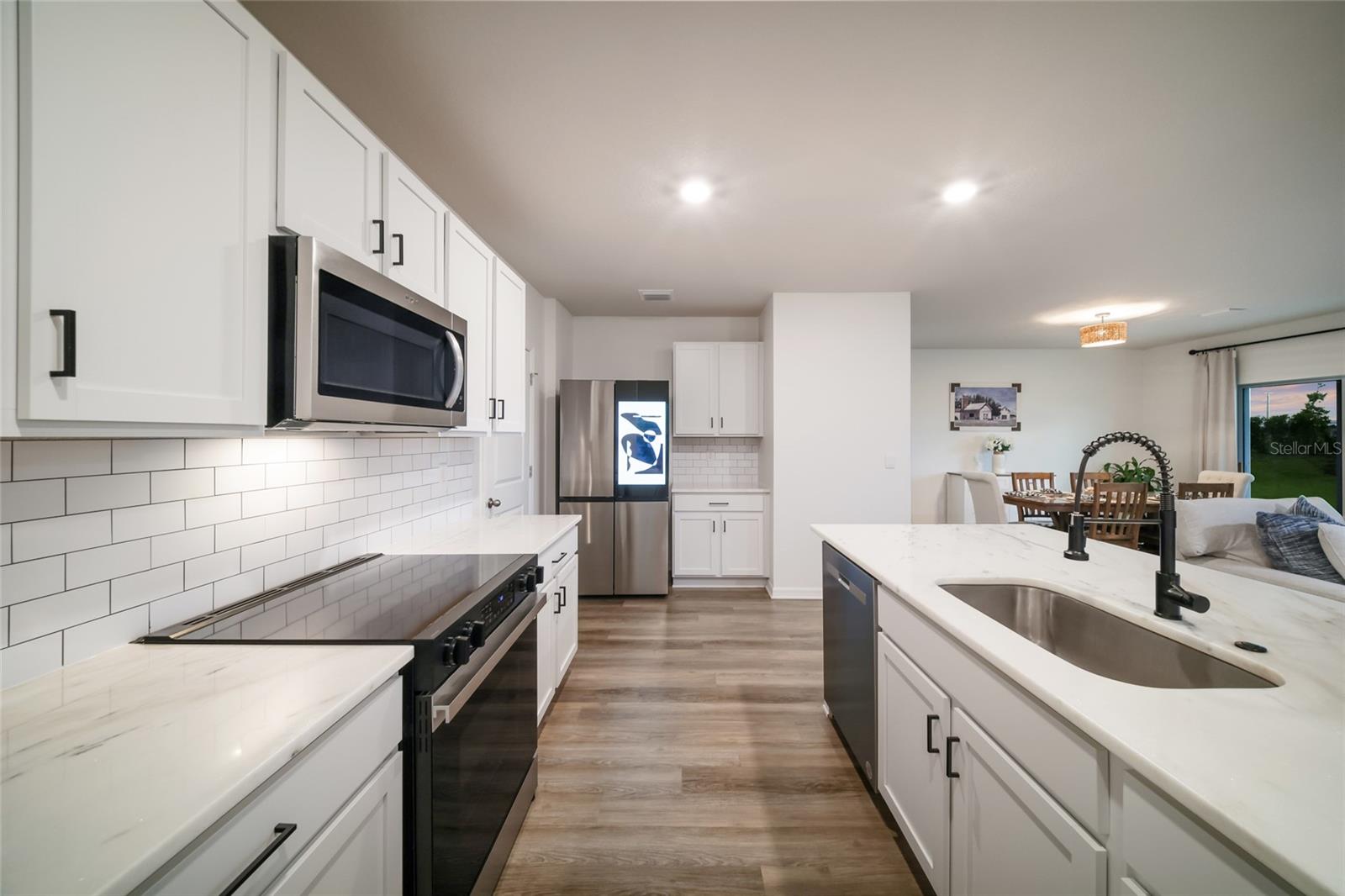3471 HILLTOP CIR — photo 5