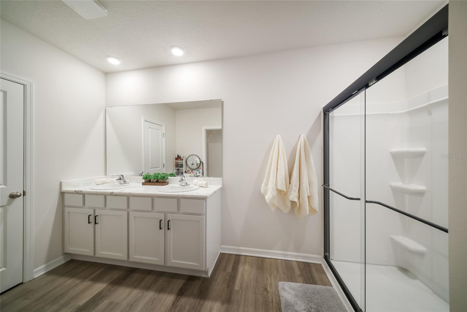 3471 HILLTOP CIR — photo 18