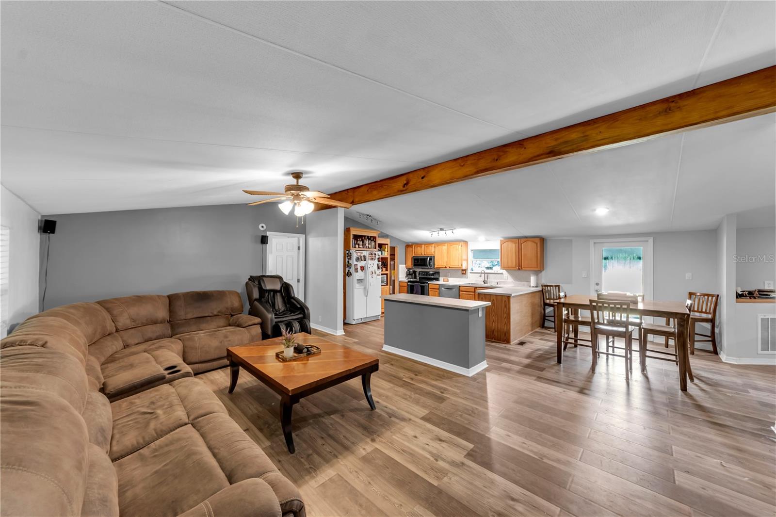 5753 N DORMANY RD — photo 6