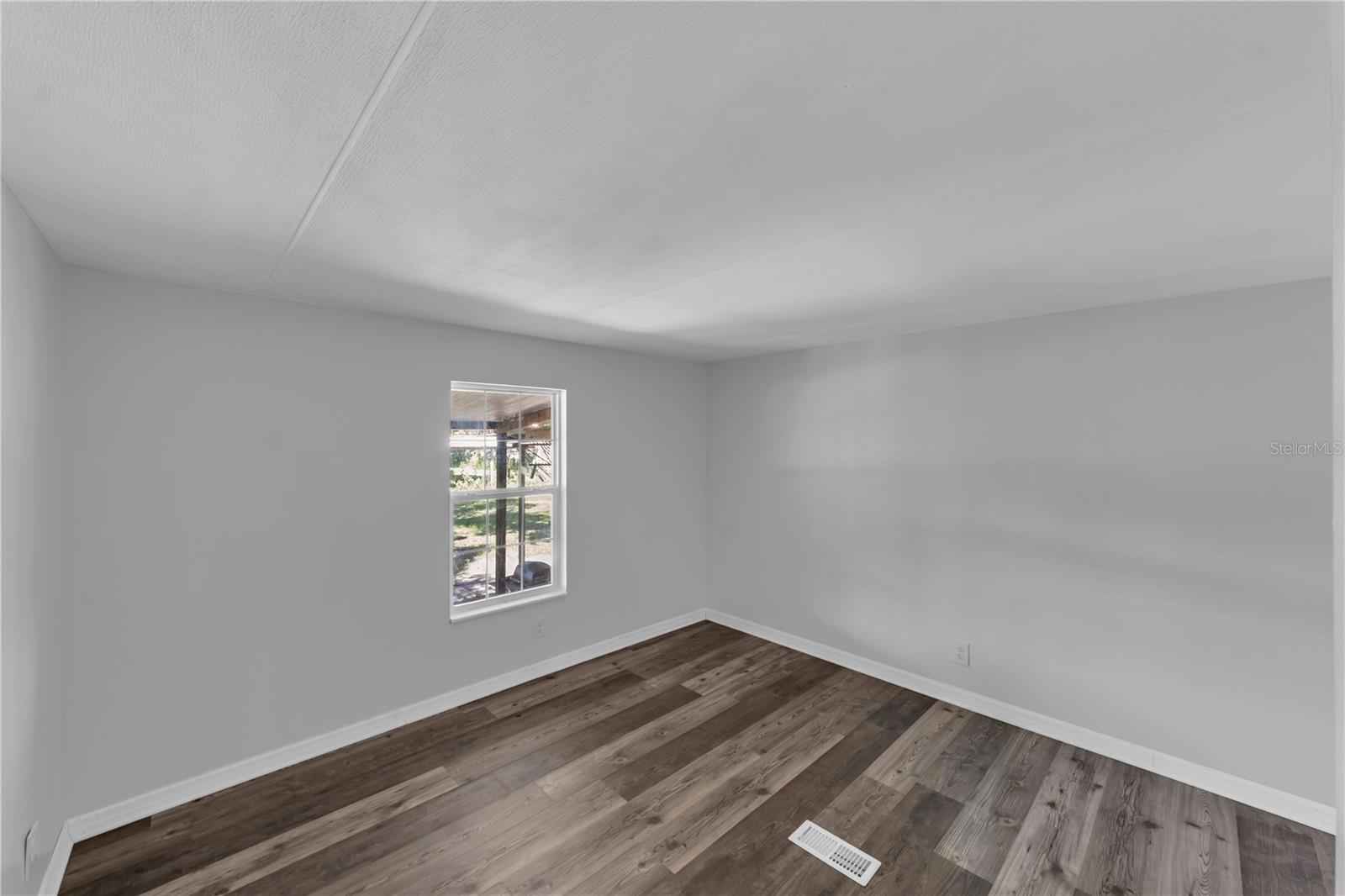 5753 N DORMANY RD — photo 20