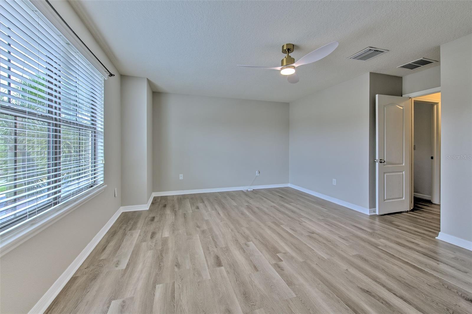 5116 BAY ISLE CIR — photo 34