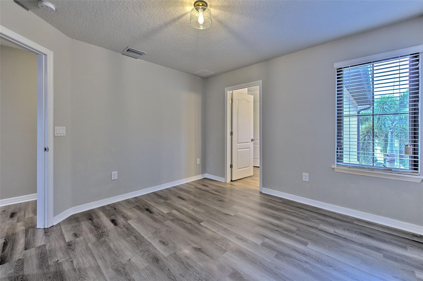 5116 BAY ISLE CIR — photo 29