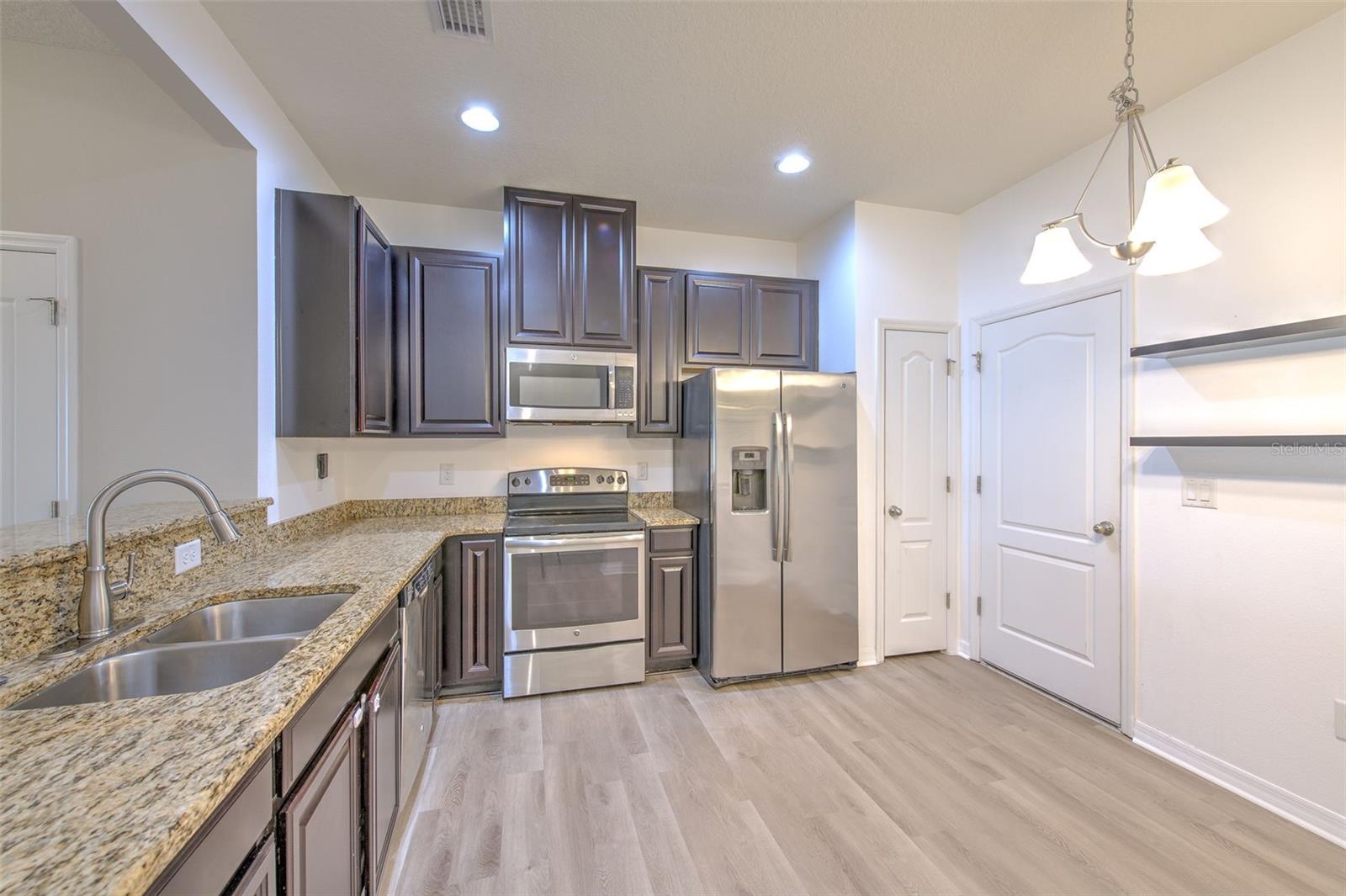 5116 BAY ISLE CIR — photo 6