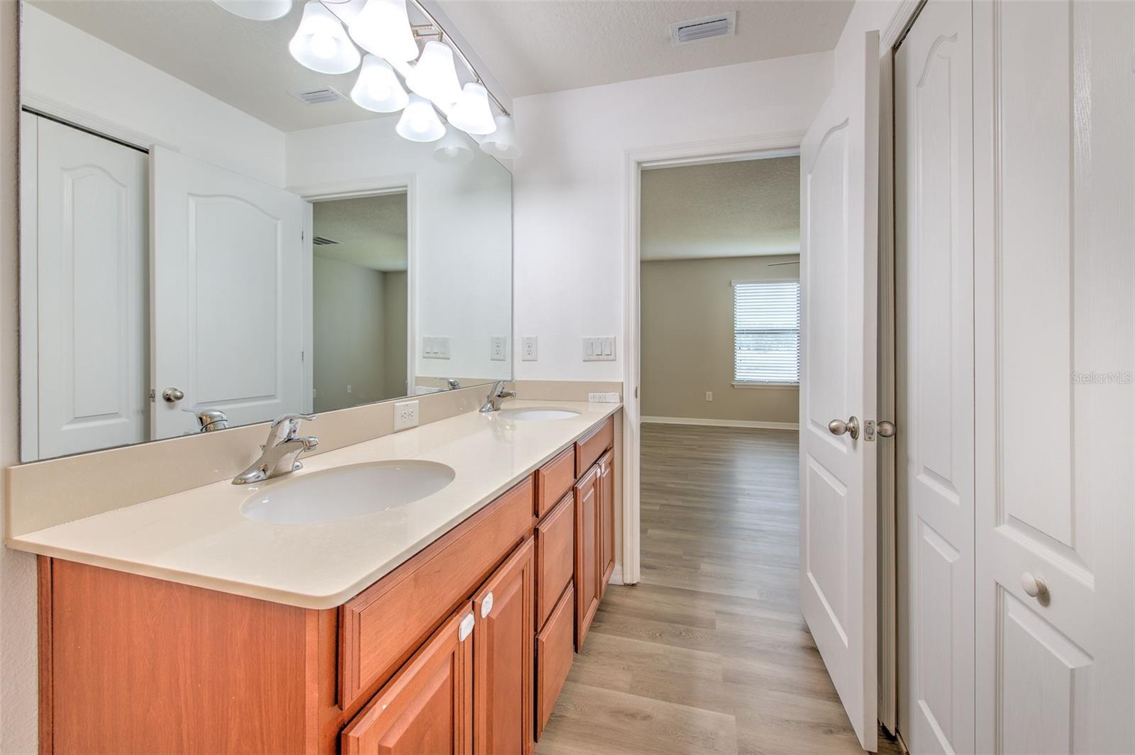 5116 BAY ISLE CIR — photo 27