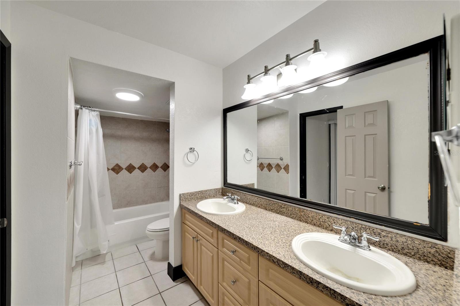 6301 NEWTOWN CIR #1A4 — photo 41
