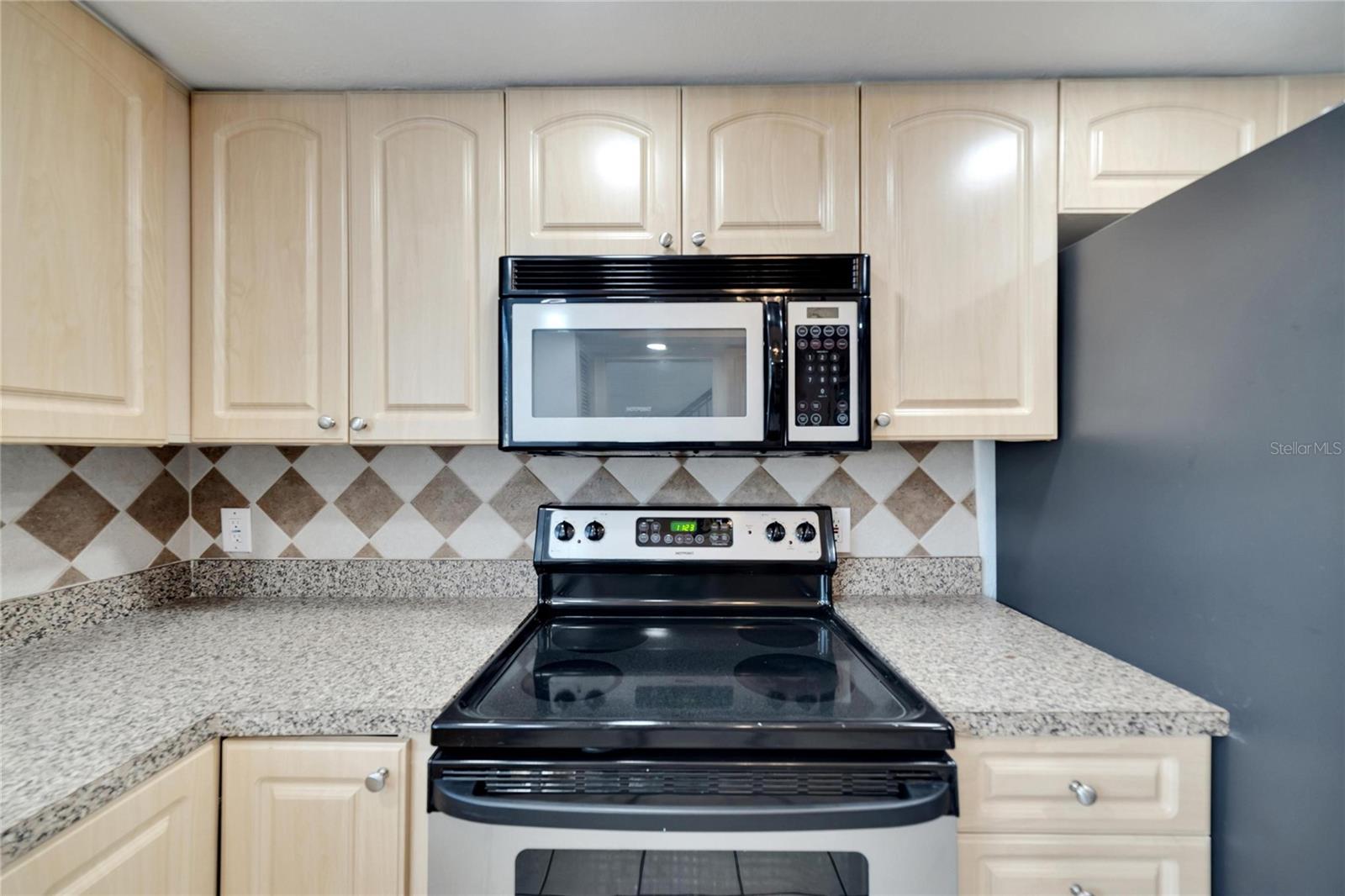 6301 NEWTOWN CIR #1A4 — photo 13