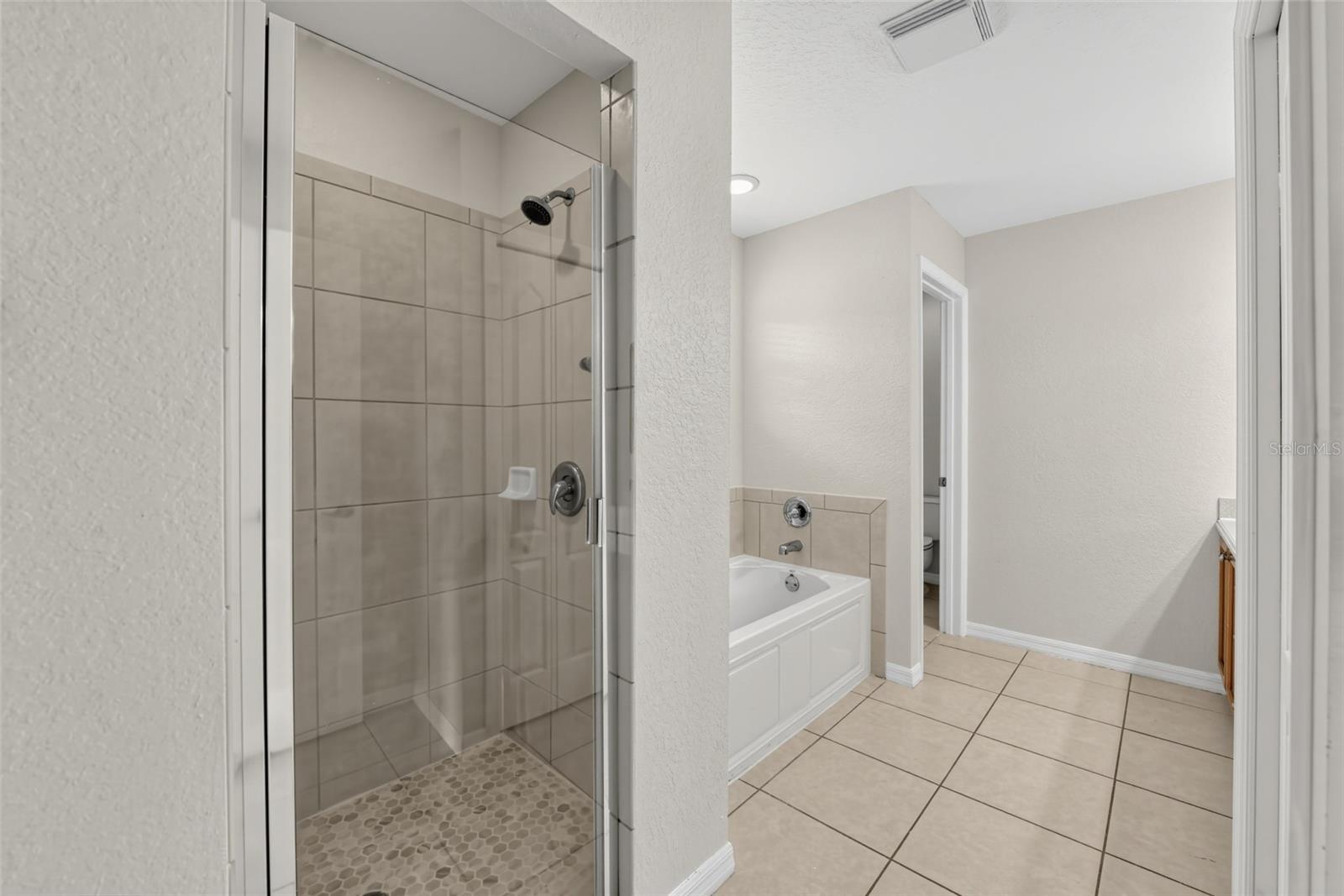 7026 MONTAUK POINT XING — photo 28