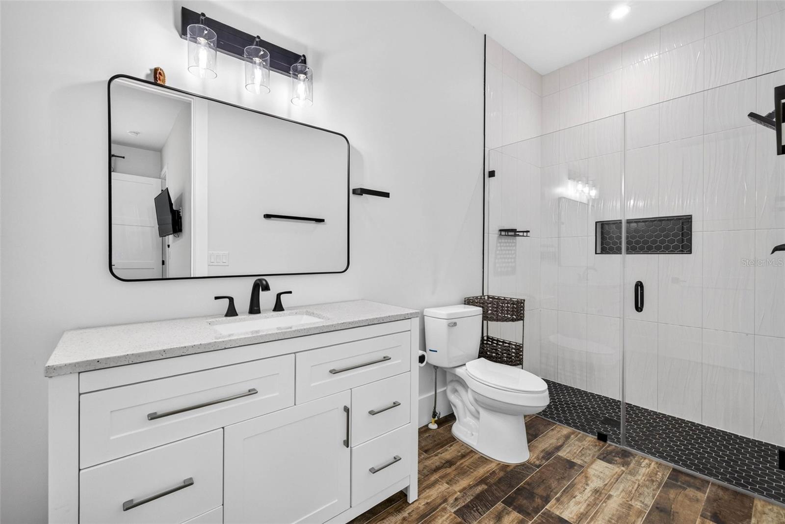 13323 HAPPY HILL RD — photo 73