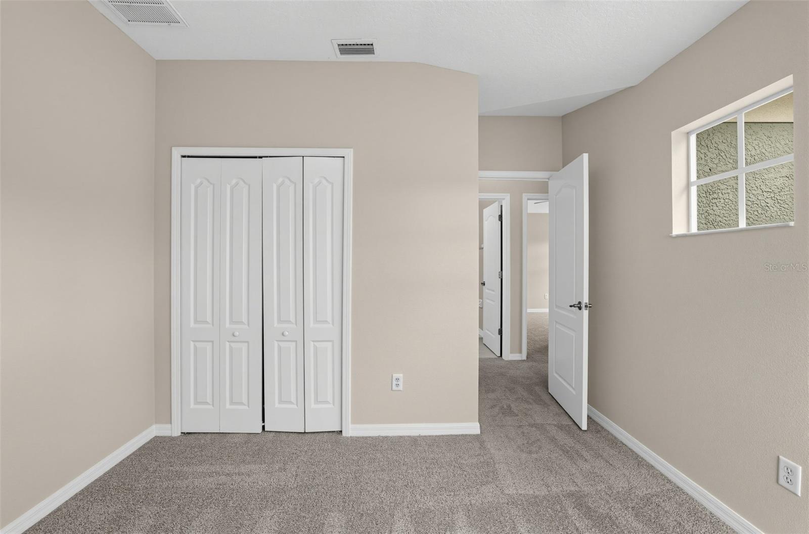 7876 CARRIAGE POINTE DR — photo 20