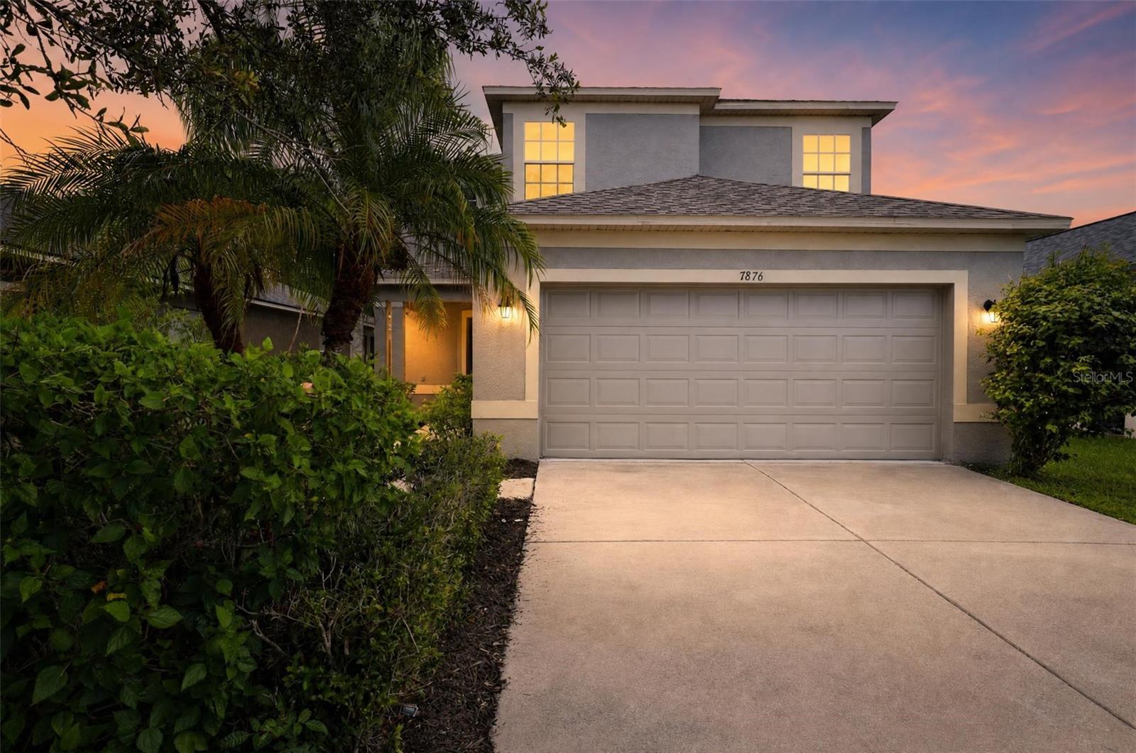 7876 CARRIAGE POINTE DR — photo 2