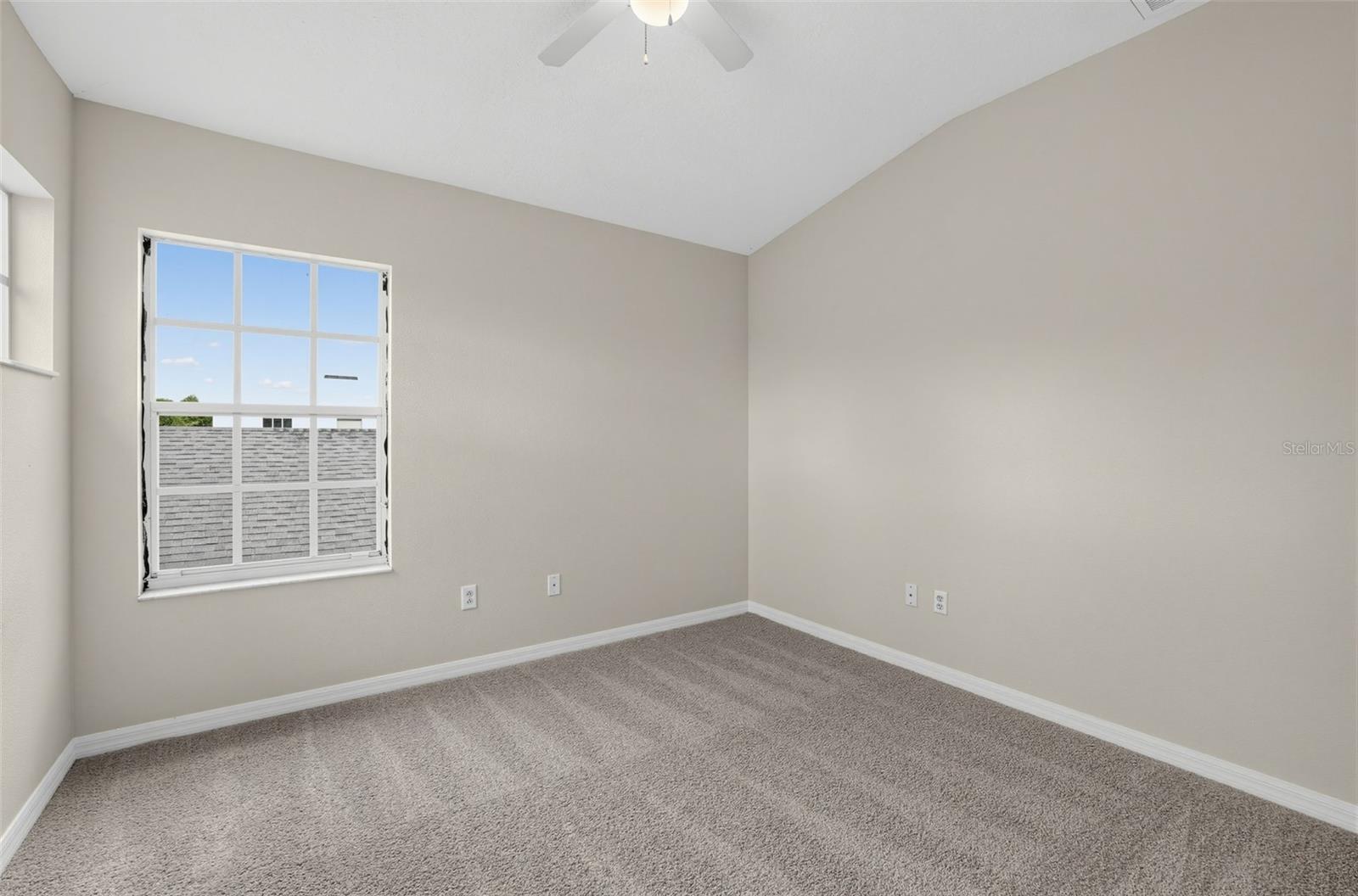7876 CARRIAGE POINTE DR — photo 21