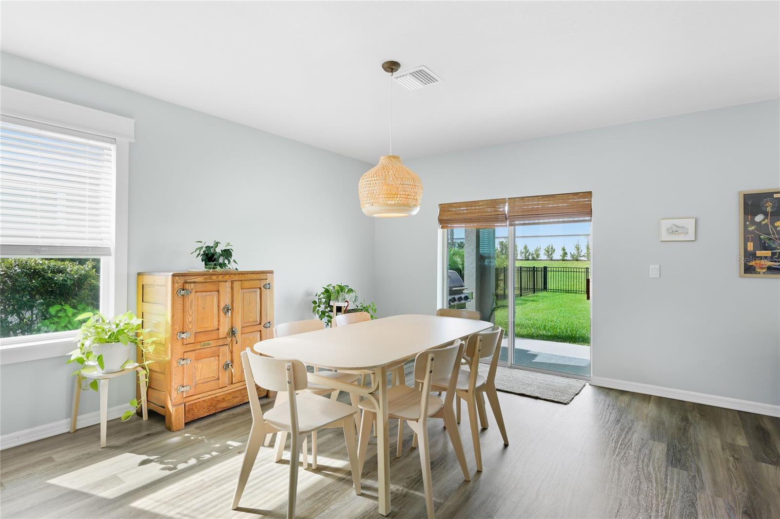 3391 HILLTOP CIR — photo 11