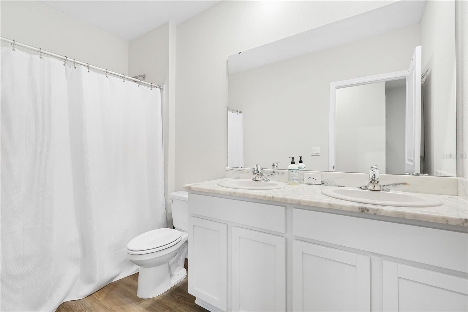 3391 HILLTOP CIR — photo 21