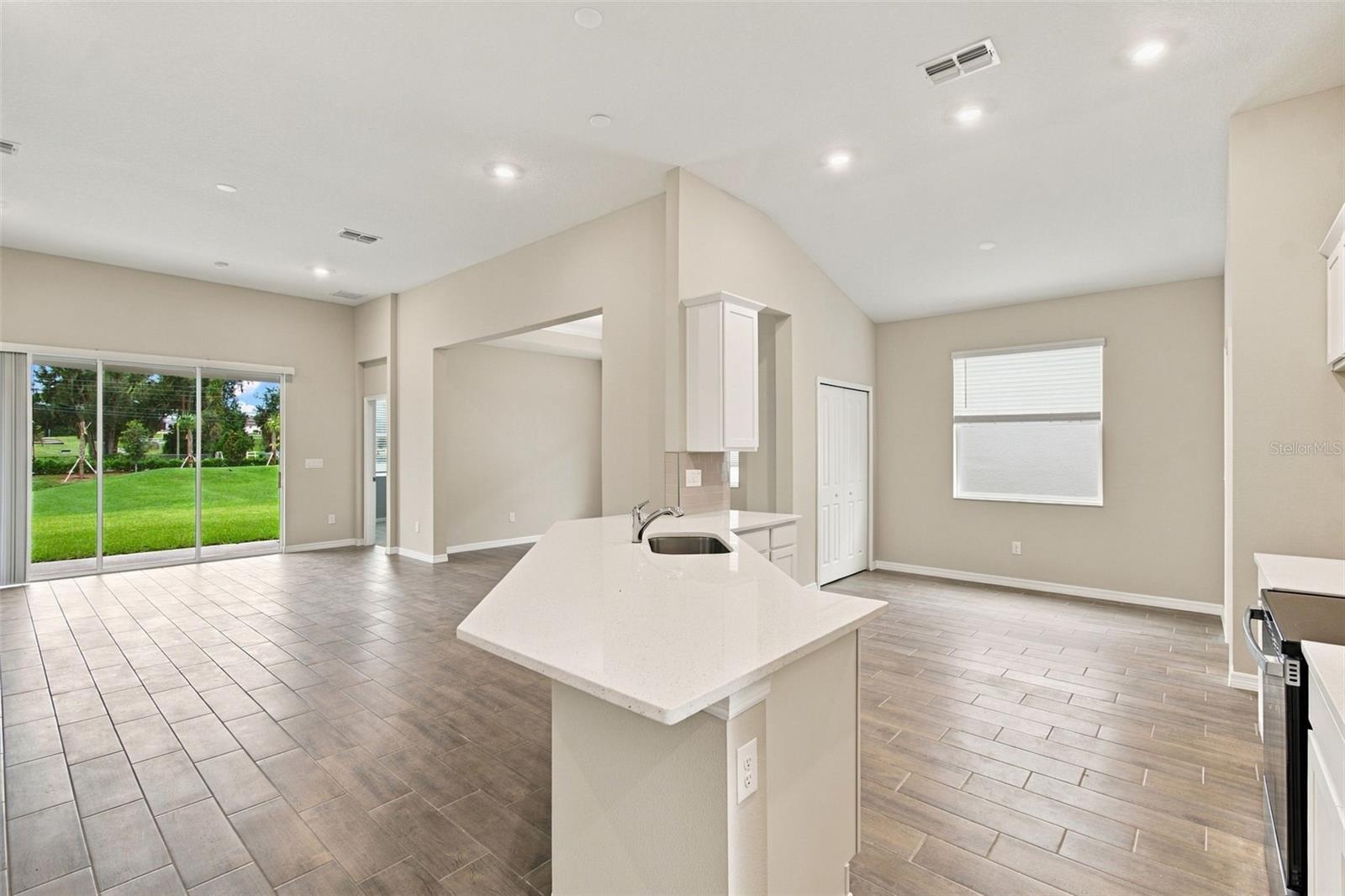 1247 HONEYCOMB PL — photo 3