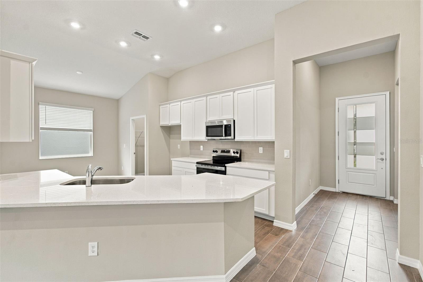 1247 HONEYCOMB PL — photo 2