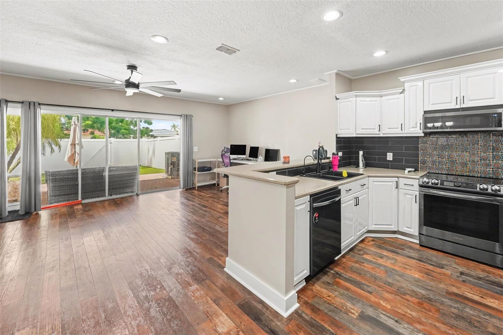 6980 ULMERTON RD #9E — photo 11
