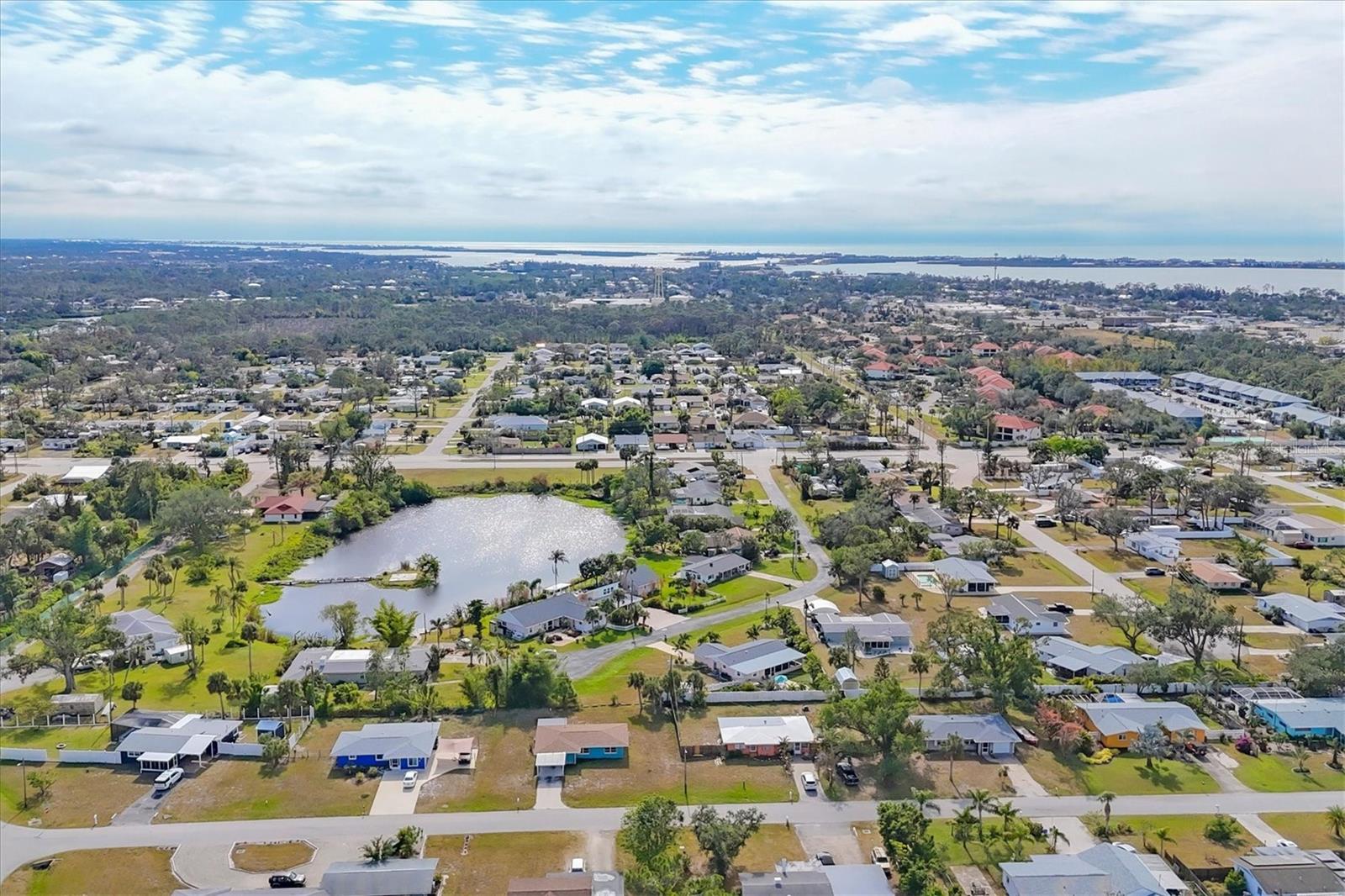 114 LEE CIR — photo 37