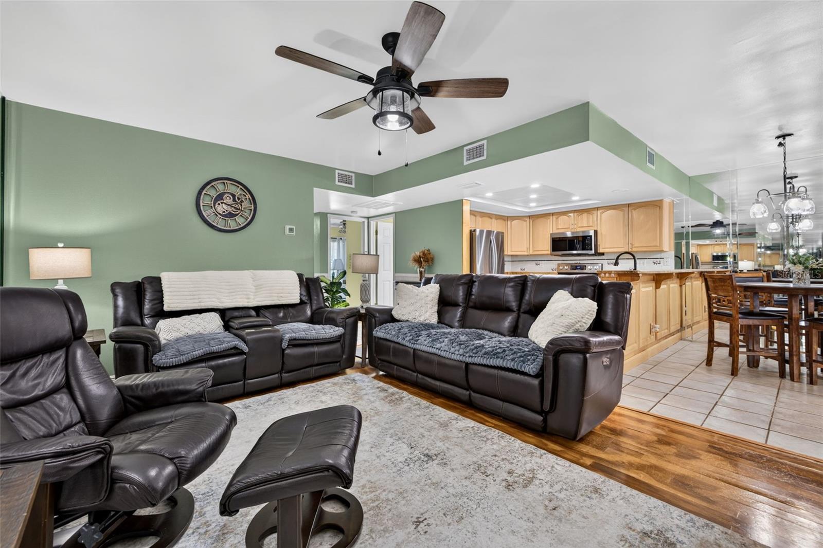 7360 ULMERTON RD #18D — photo 2