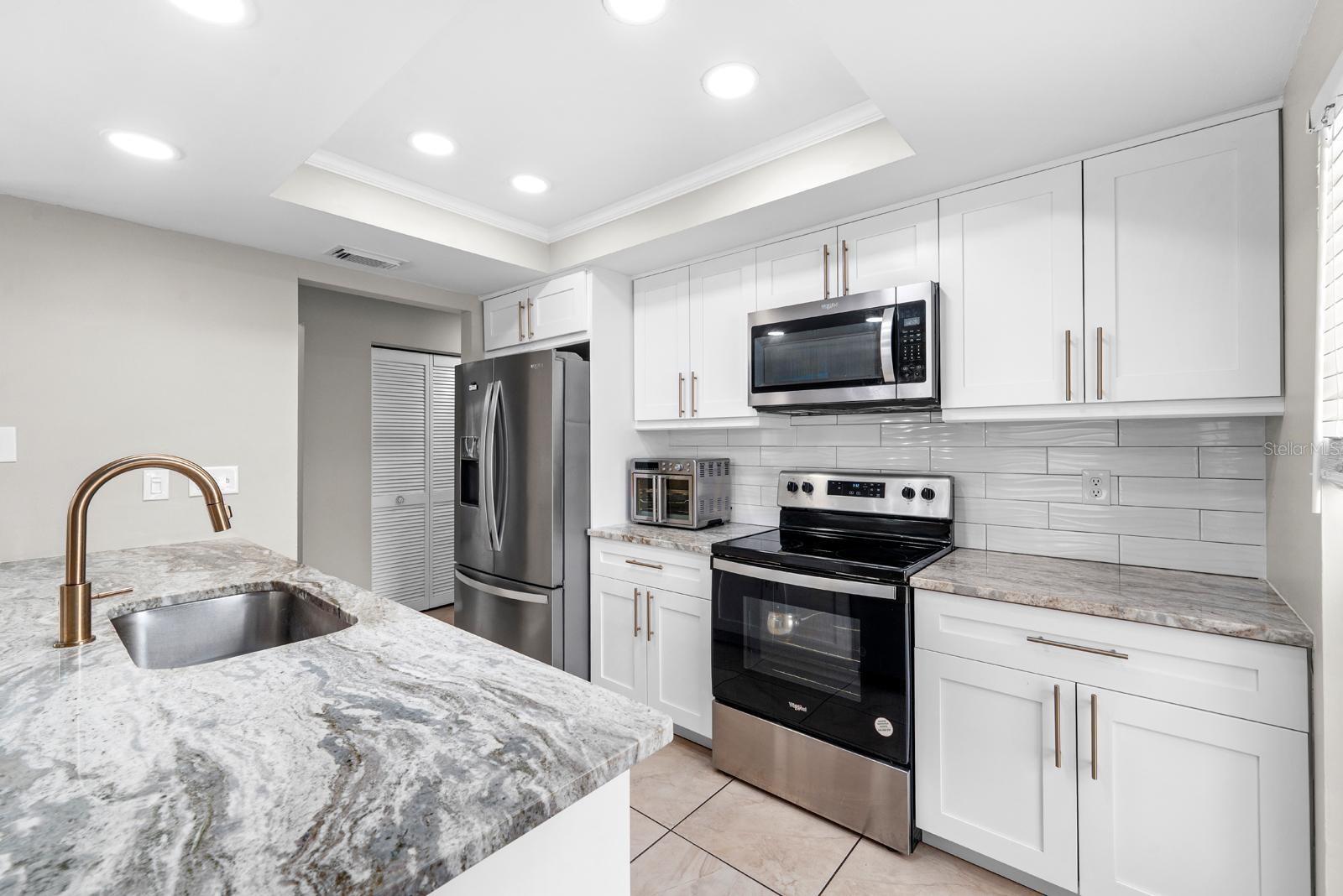 3546 HOGAN DR — photo 11
