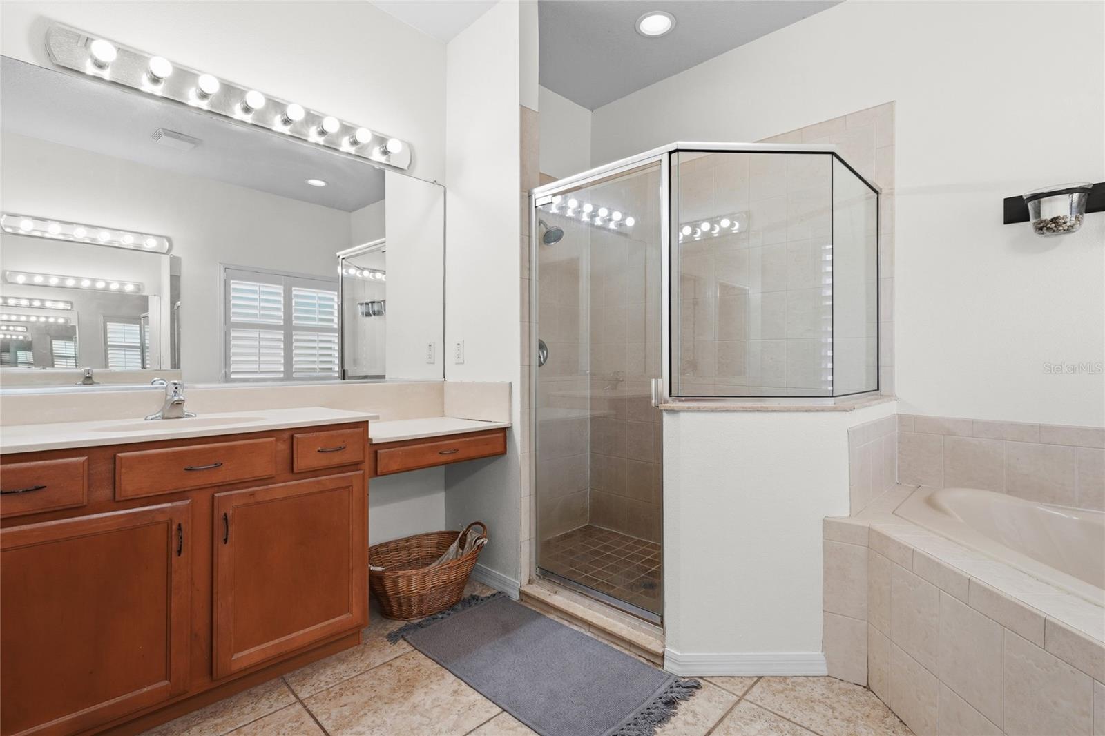 1729 PINYON PINE DR — photo 29