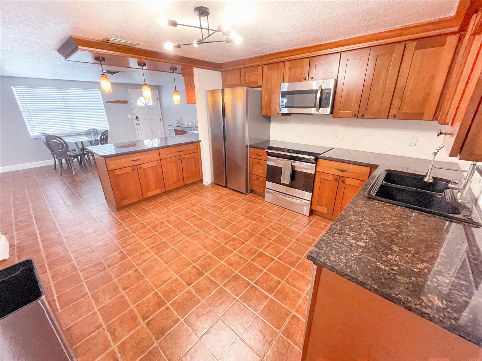 13734 COCO AVE — photo 37