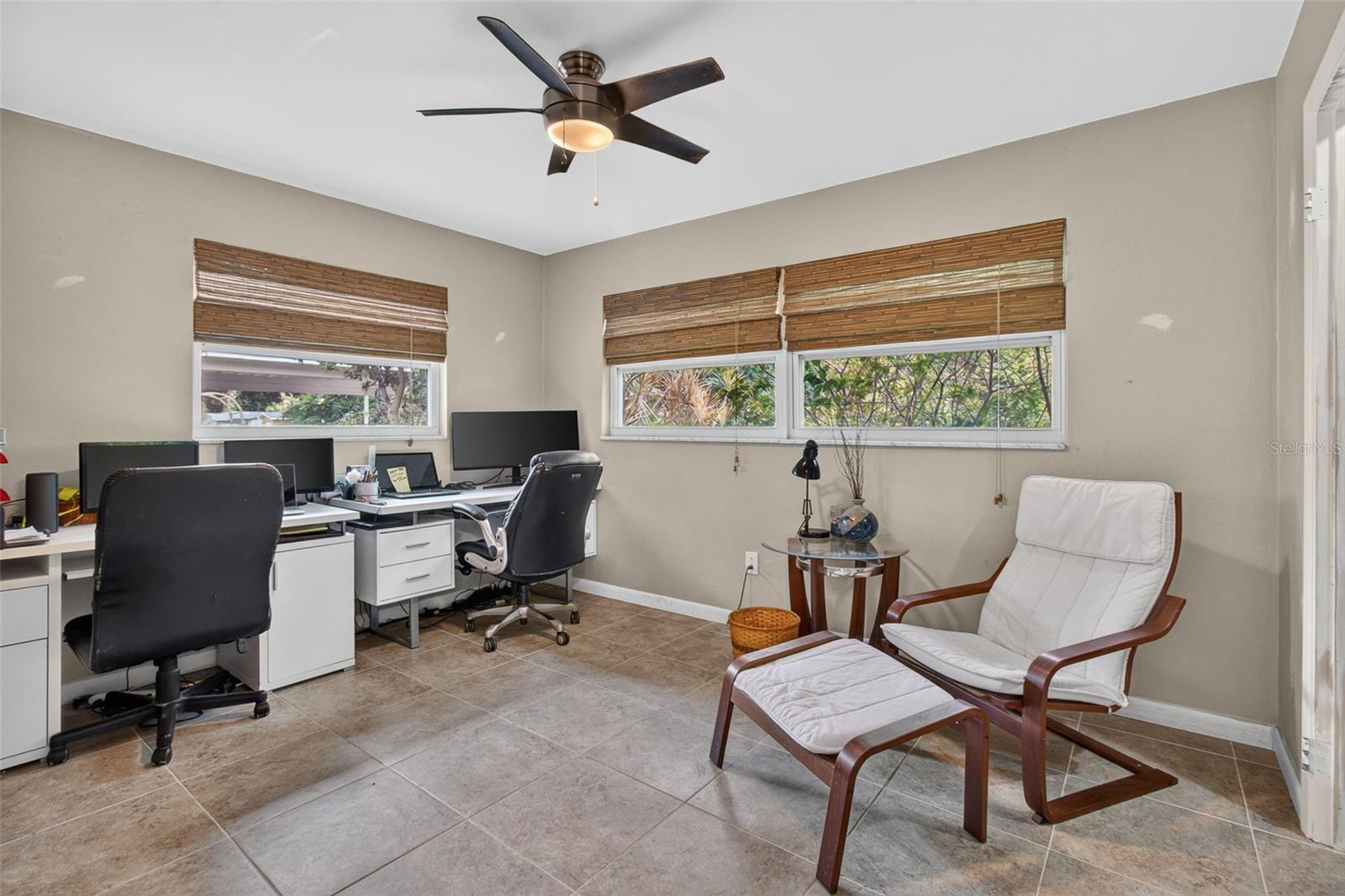 11420 OVAL DR W — photo 21