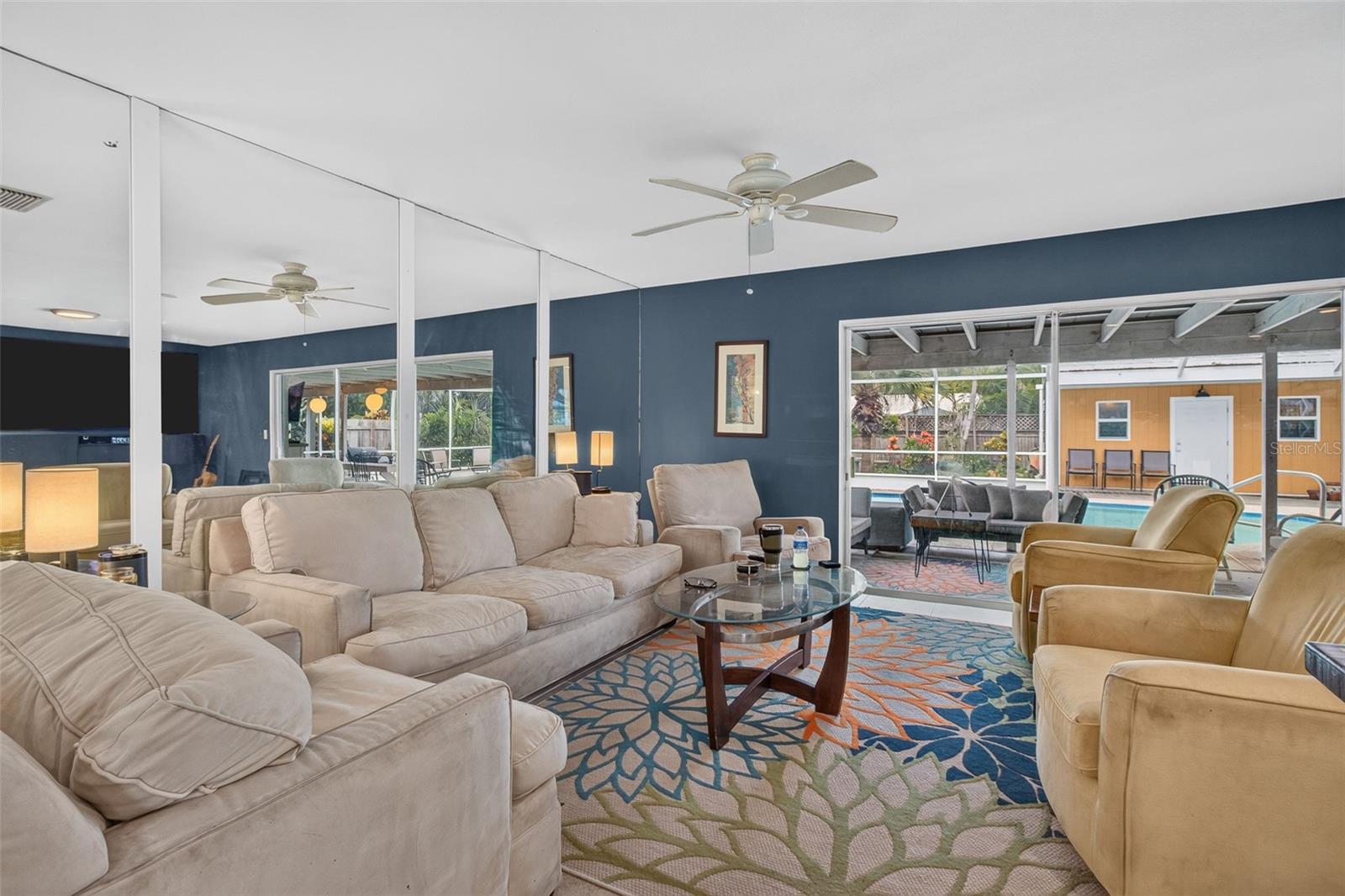 11420 OVAL DR W — photo 8