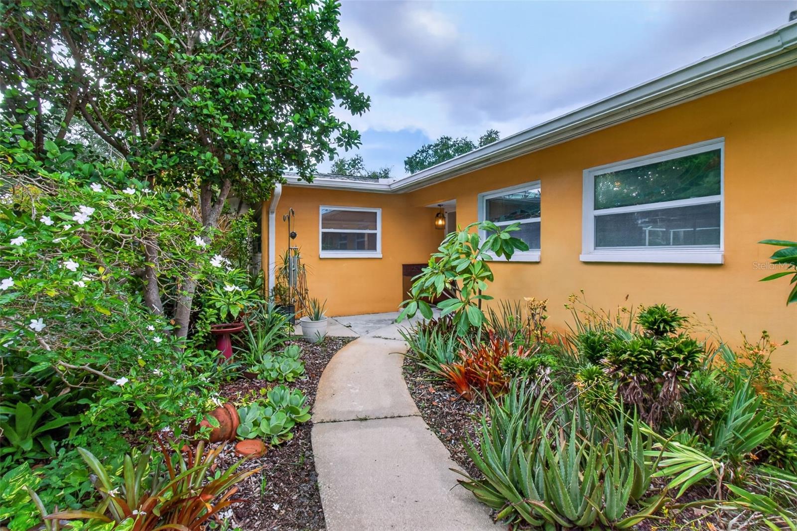 11420 OVAL DR W — photo 5