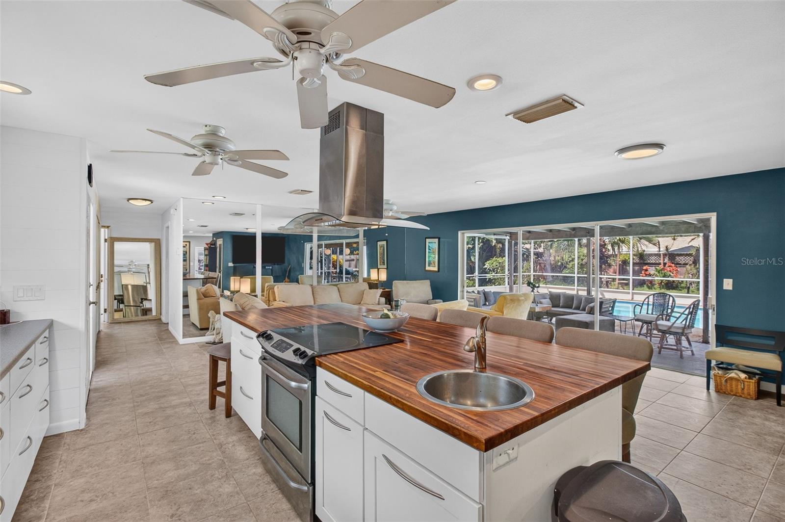 11420 OVAL DR W — photo 12