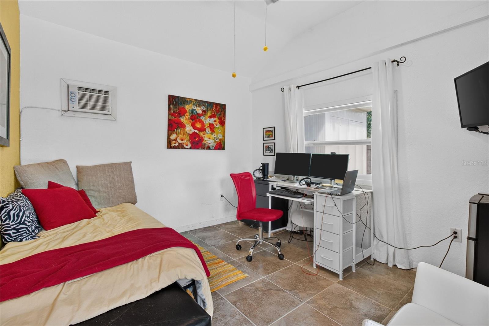 11420 OVAL DR W — photo 28