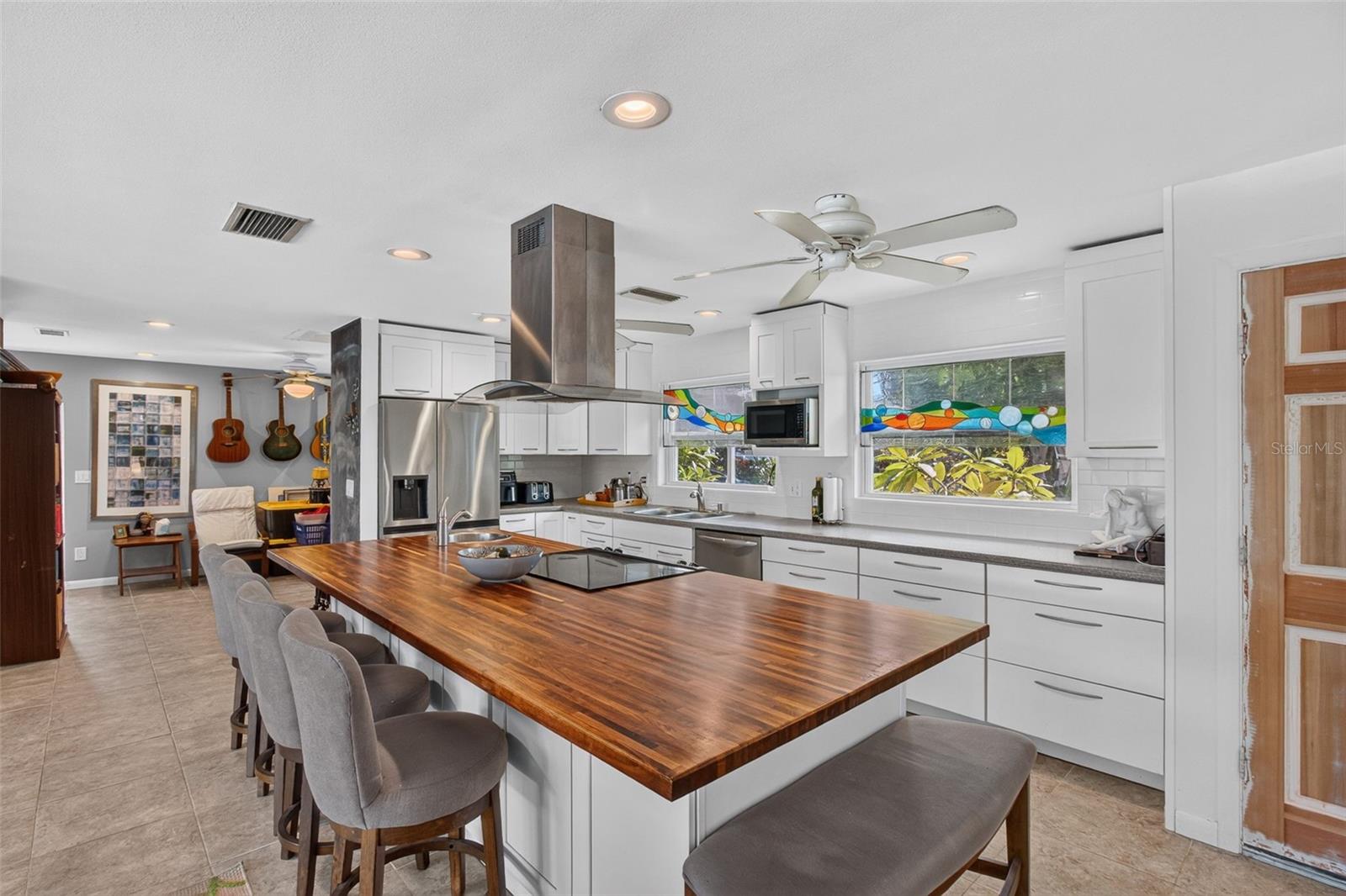 11420 OVAL DR W — photo 10