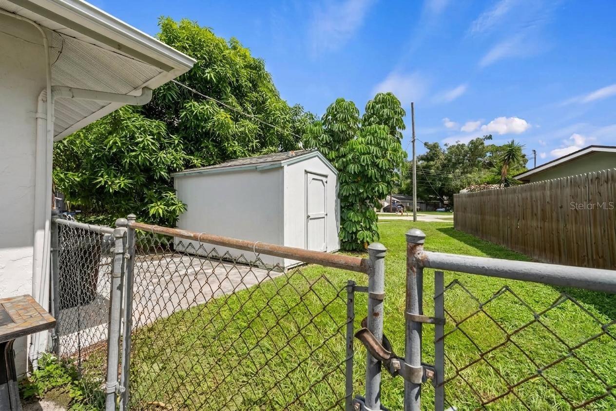4594 PARNELL DR — photo 30