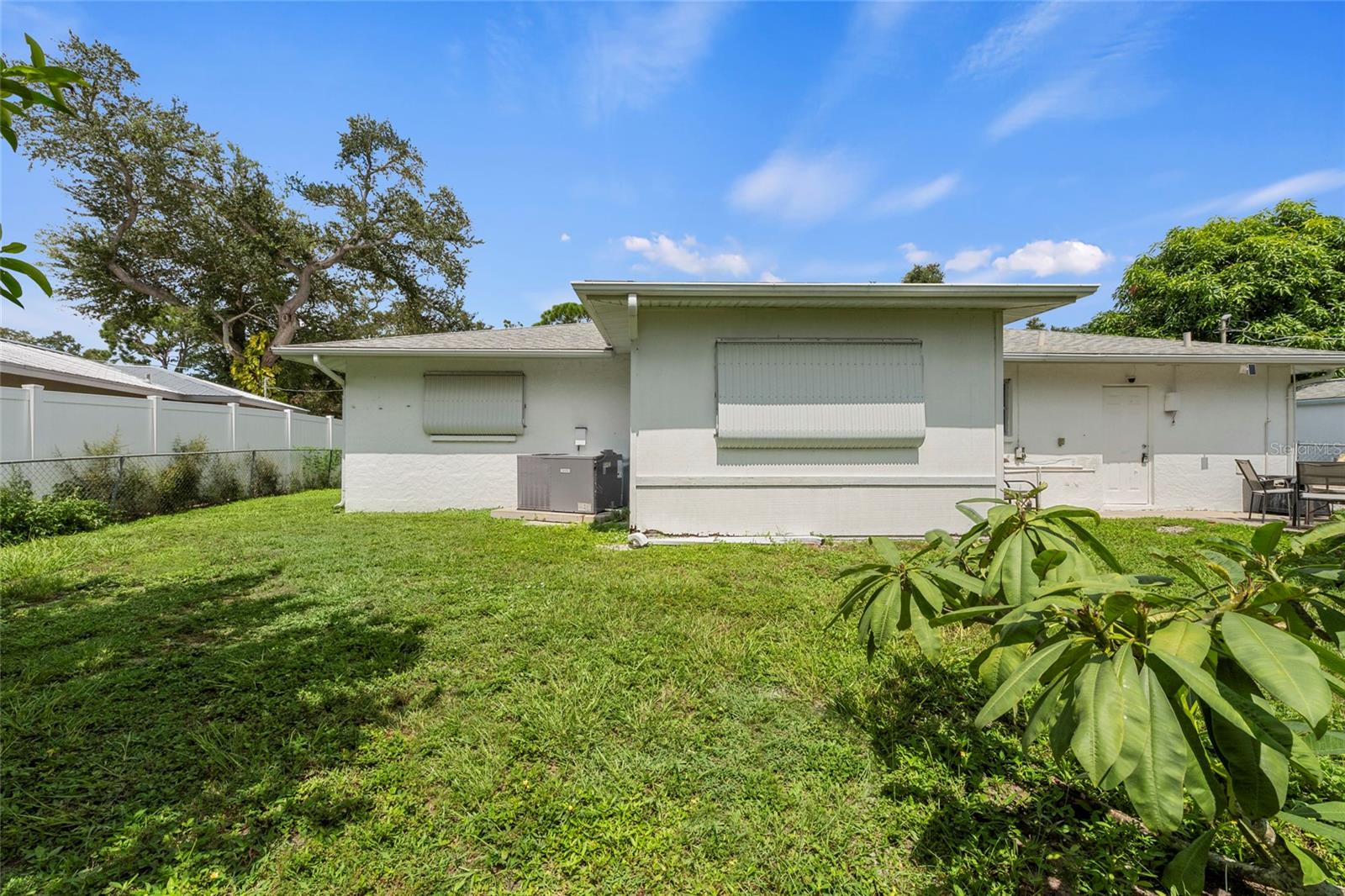 4594 PARNELL DR — photo 27
