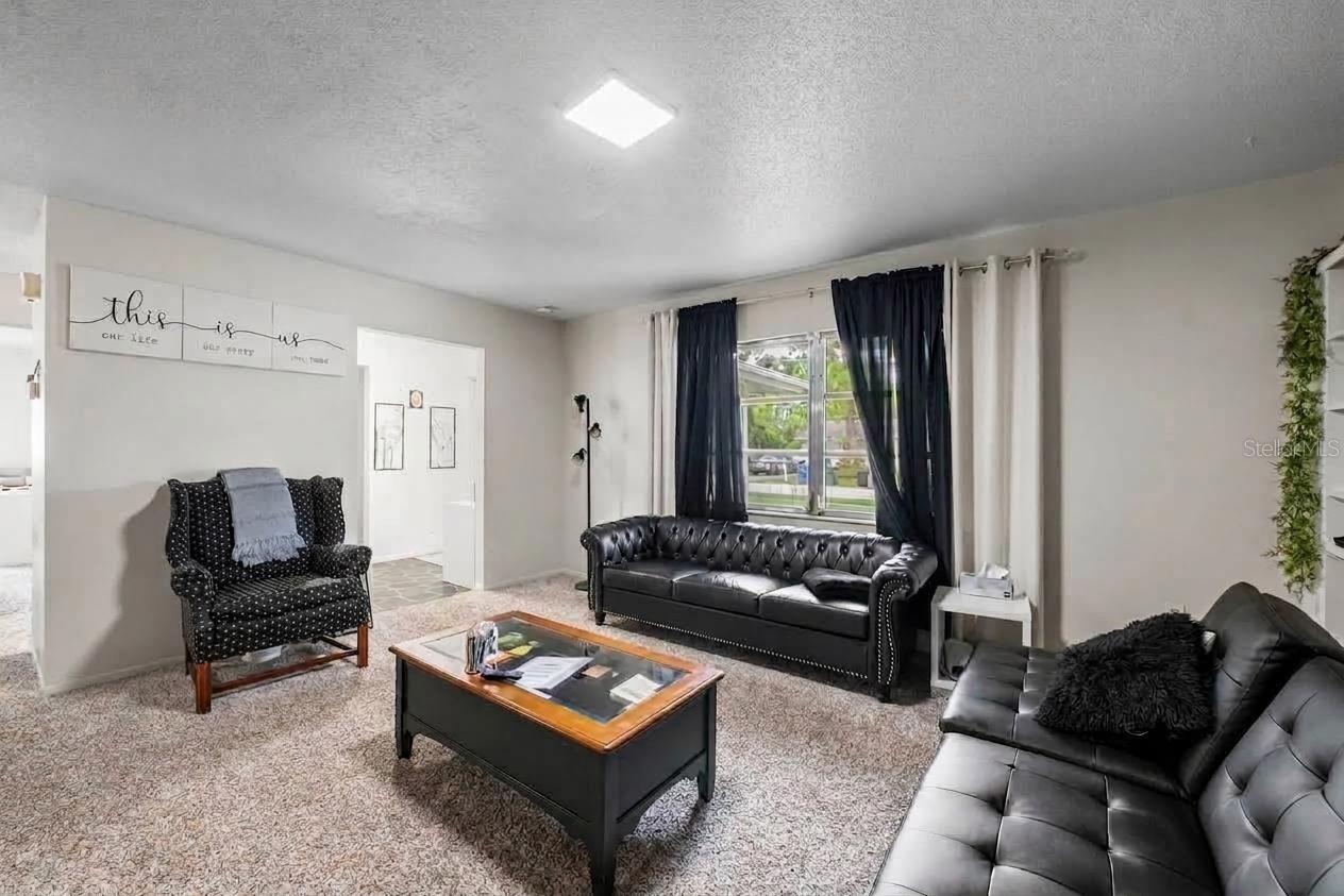 4594 PARNELL DR — photo 7