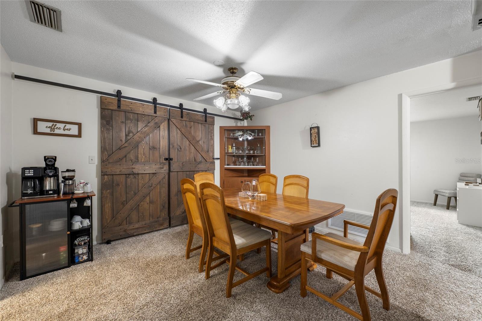4594 PARNELL DR — photo 8
