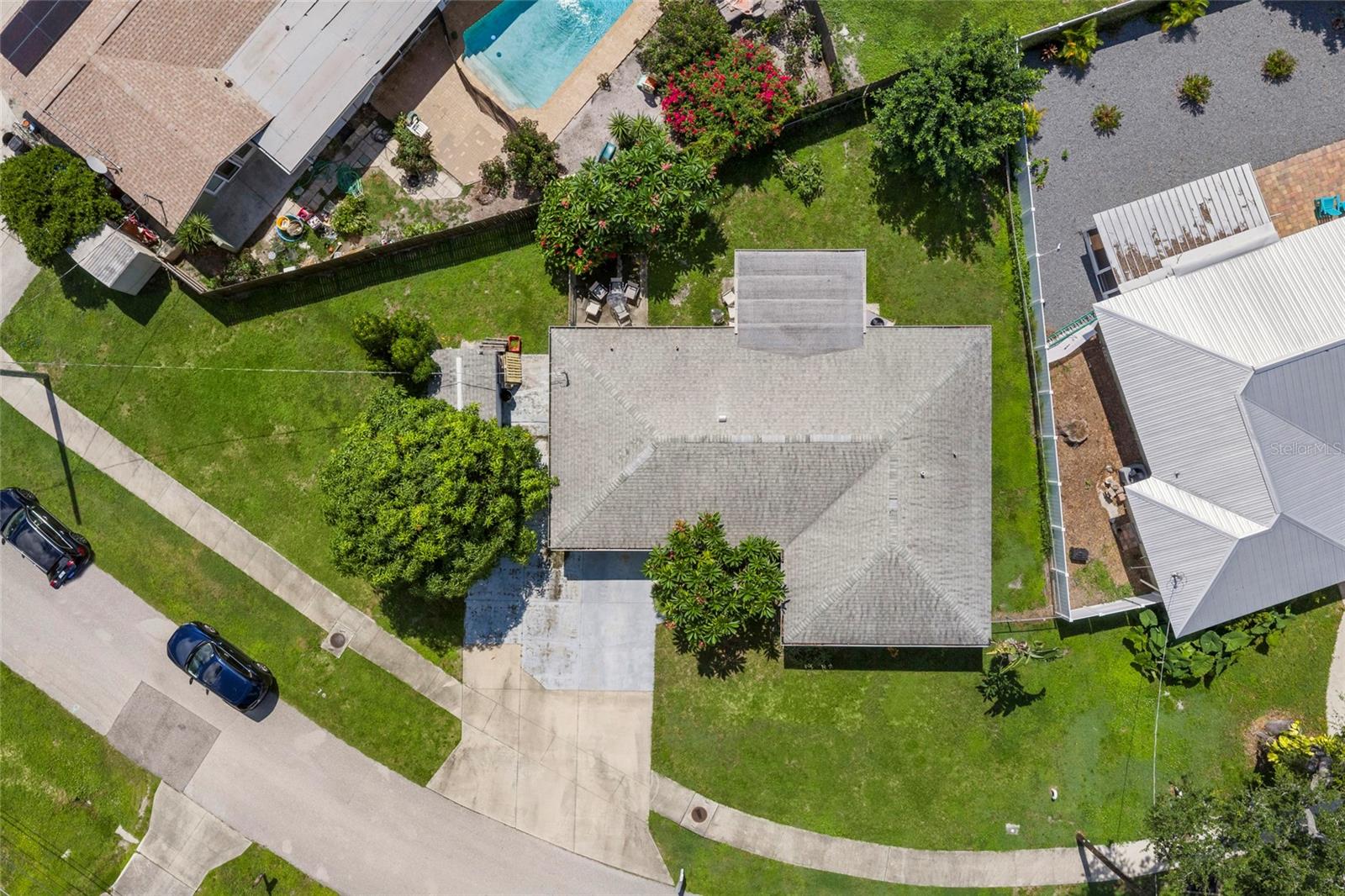 4594 PARNELL DR — photo 31